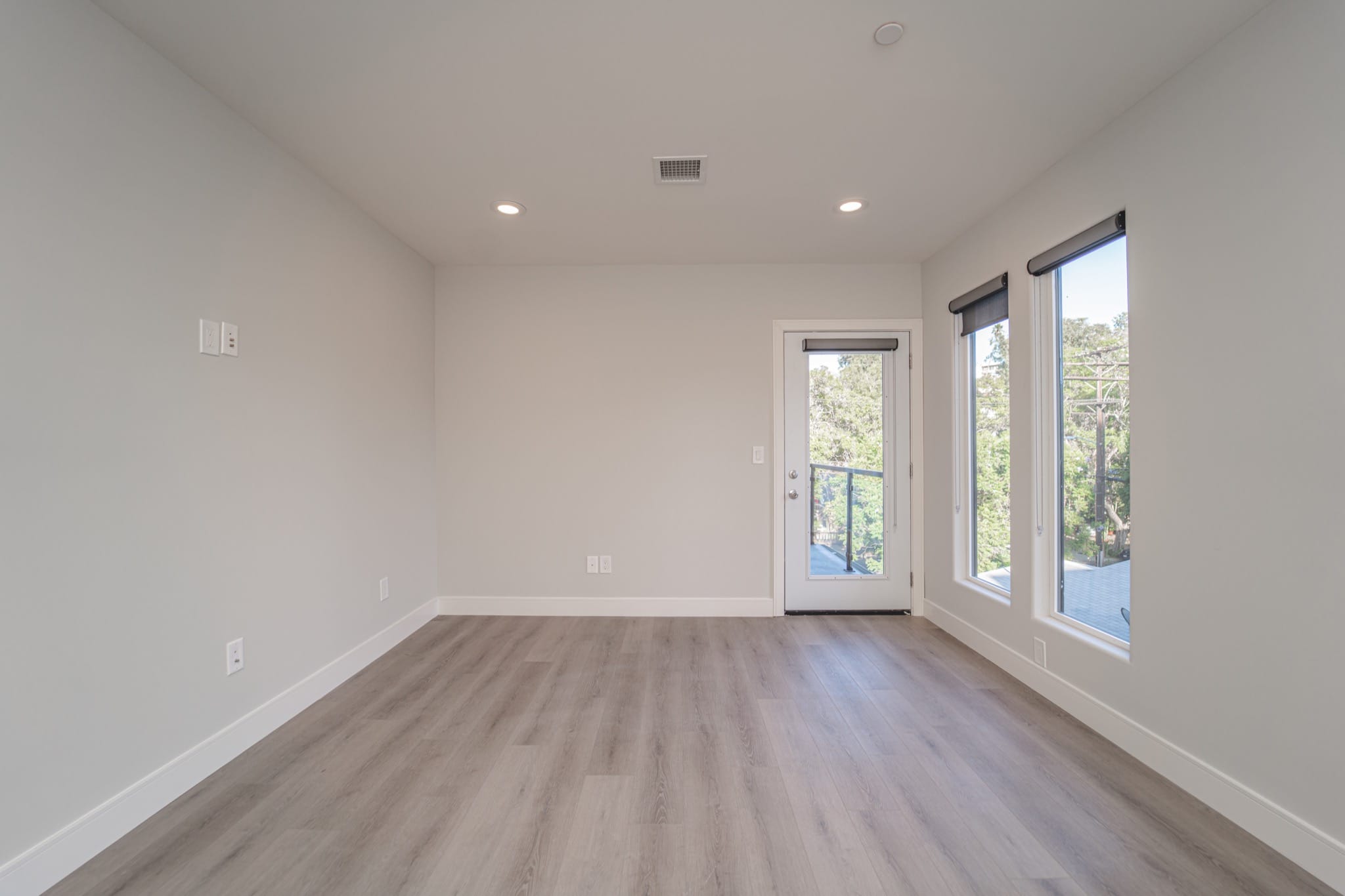 2117 Holly Drive, Los Angeles, California 90068