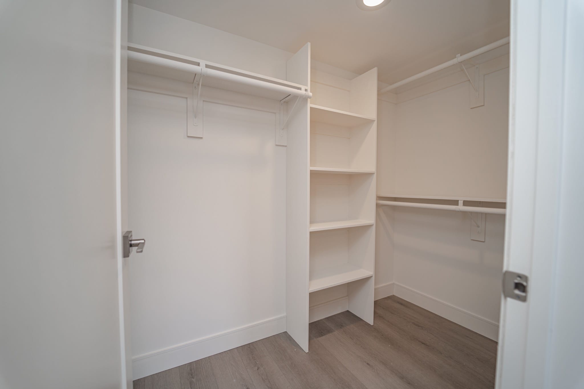 2117 Holly Drive, Los Angeles, California 90068
