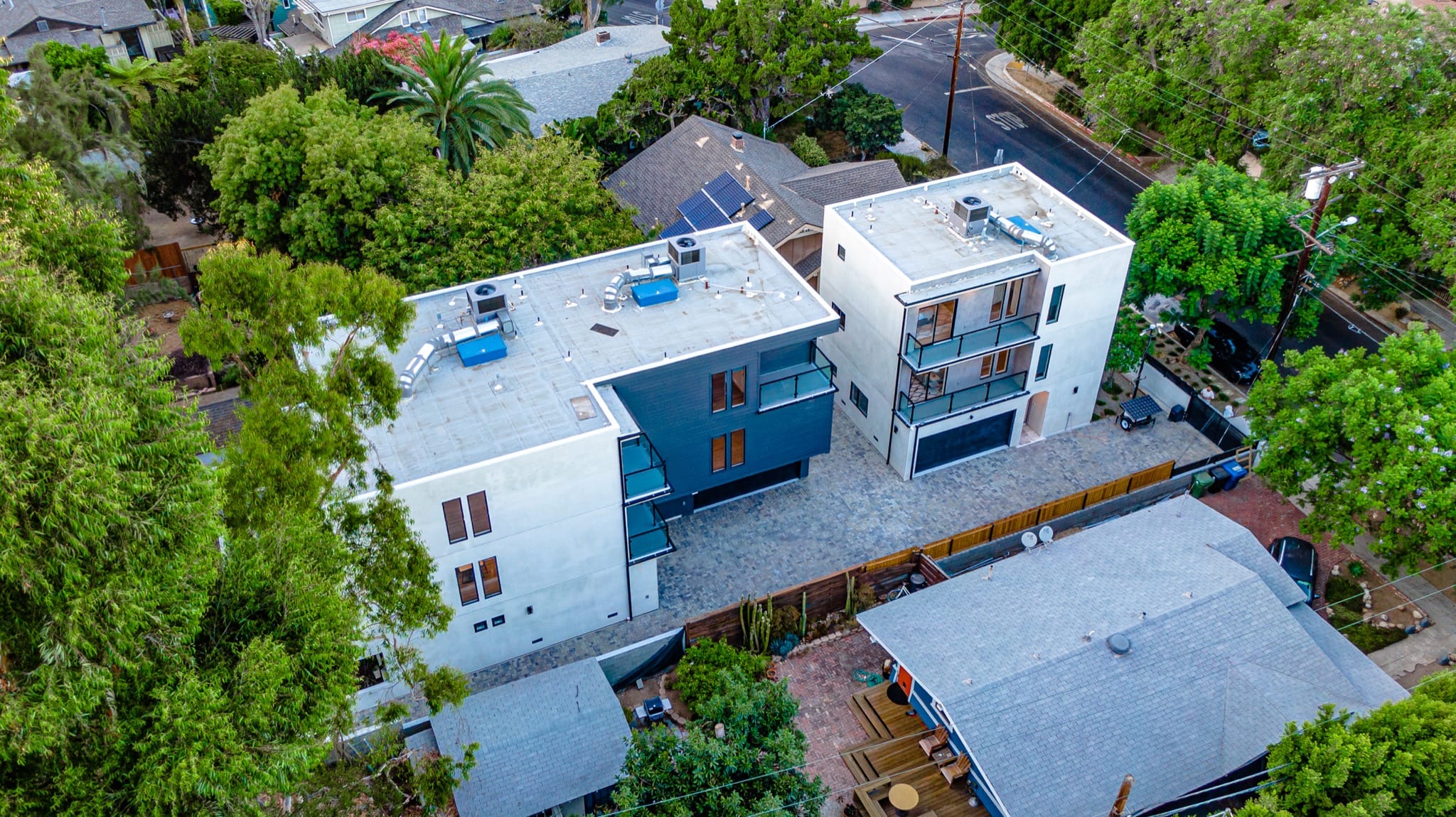2117 Holly Drive, Los Angeles, California 90068