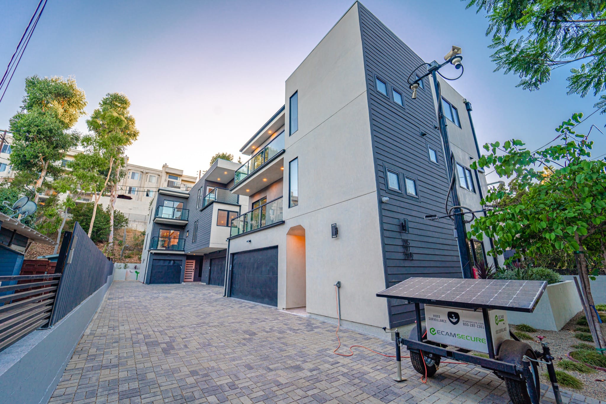 2117 Holly Drive, Los Angeles, California 90068