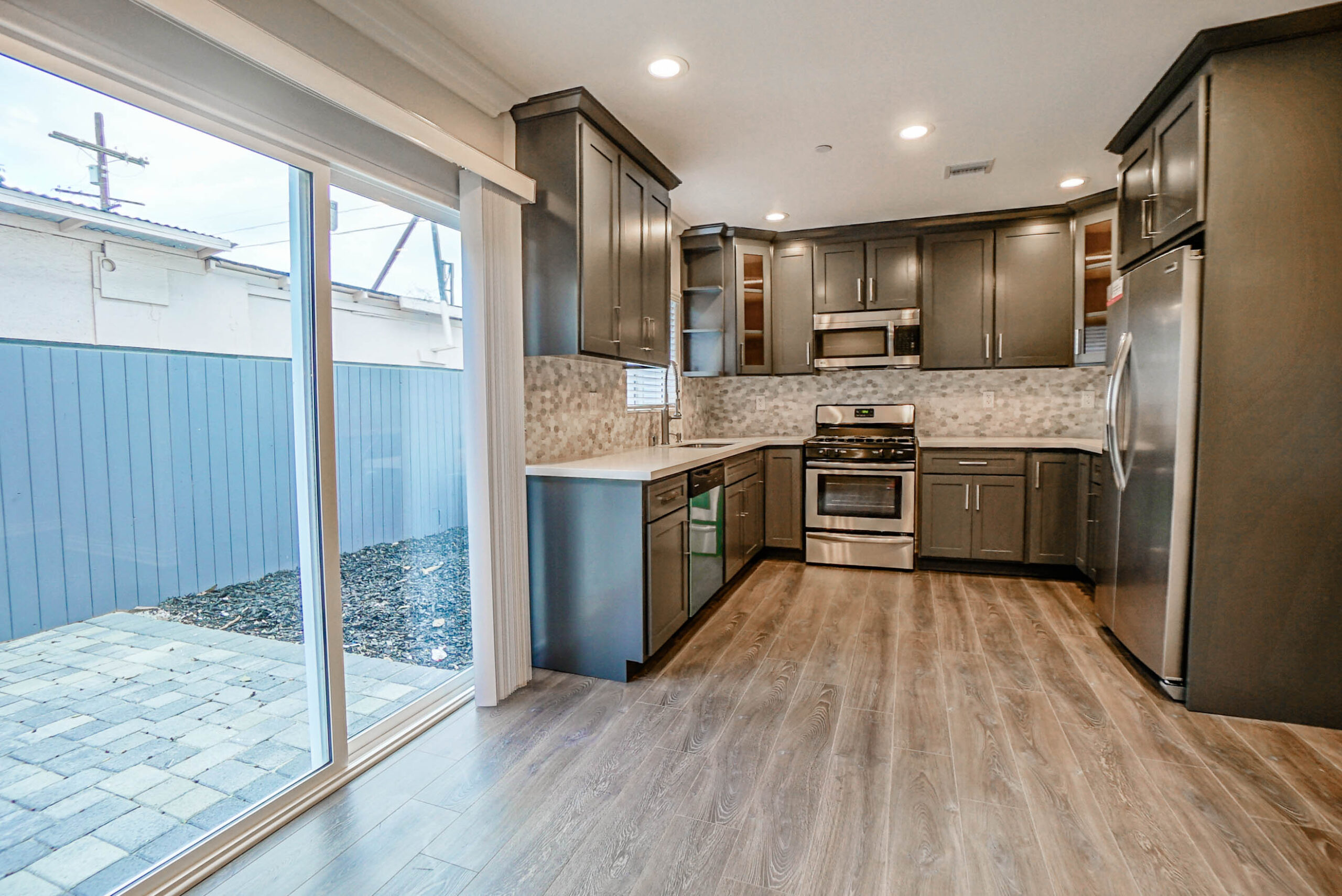 1118/1118 W 39th Pl, Los Angeles, CA 90037