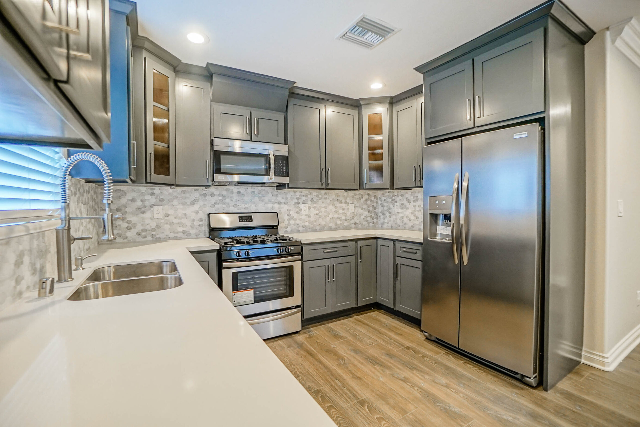 1118/1118 W 39th Pl, Los Angeles, CA 90037