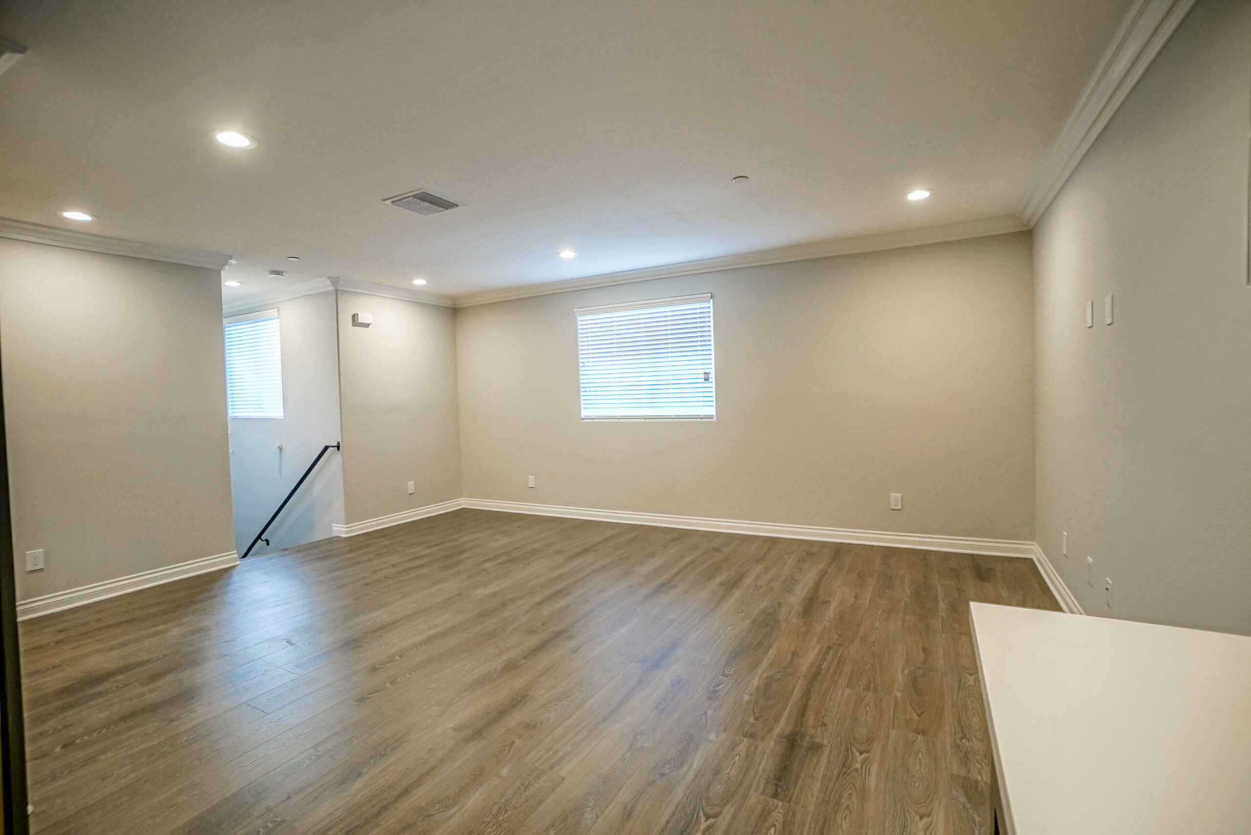 1118/1118 W 39th Pl, Los Angeles, CA 90037