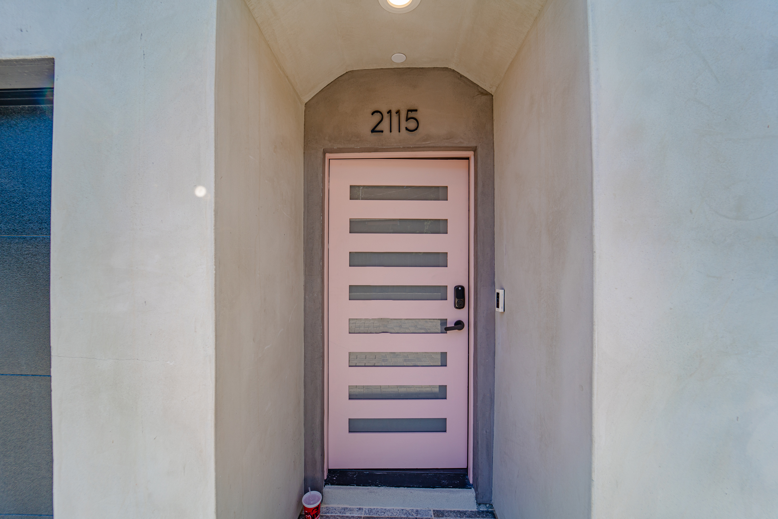 2115 Holly Dr, Los Angeles, CA 90068