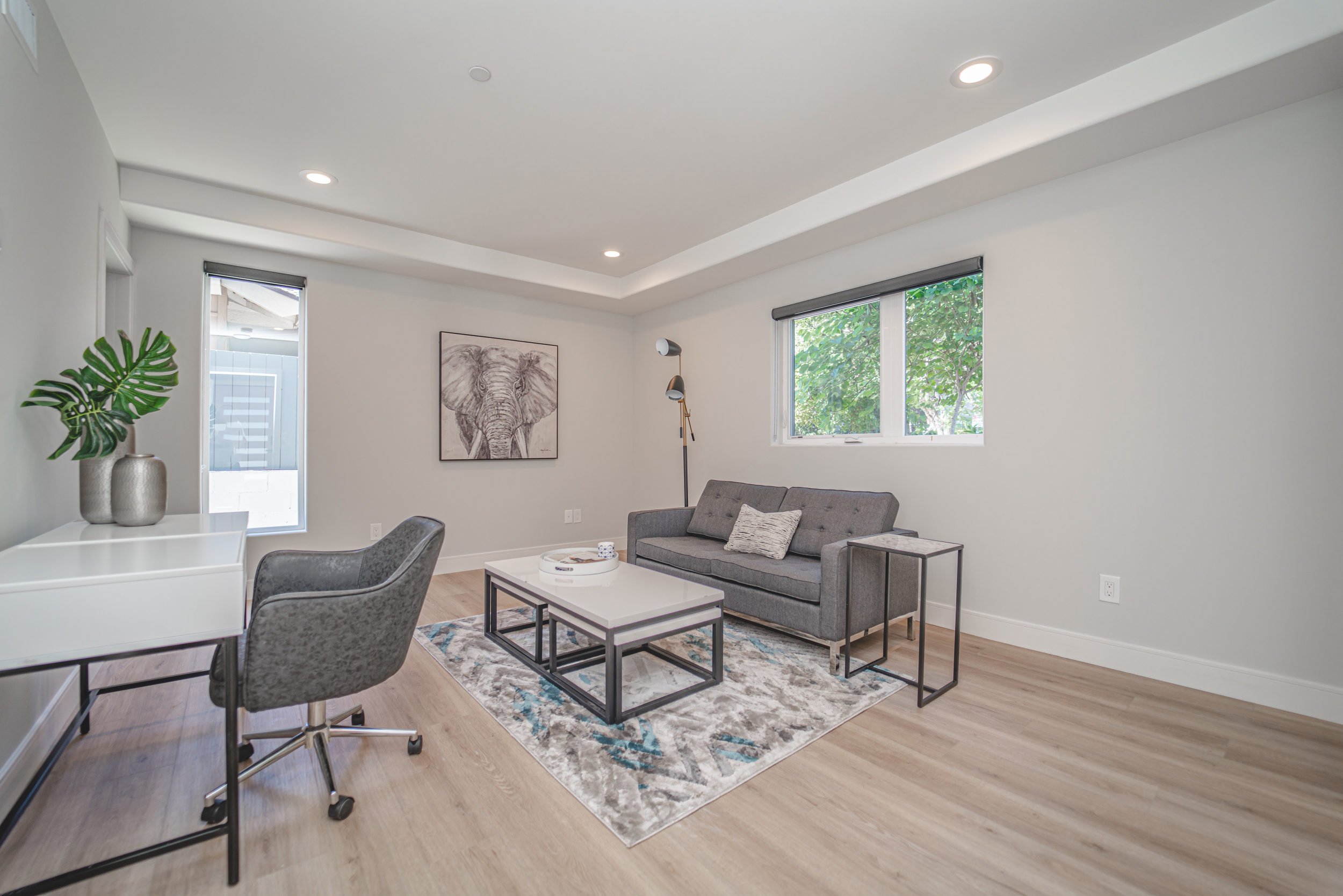 2115 Holly Dr, Los Angeles, CA 90068