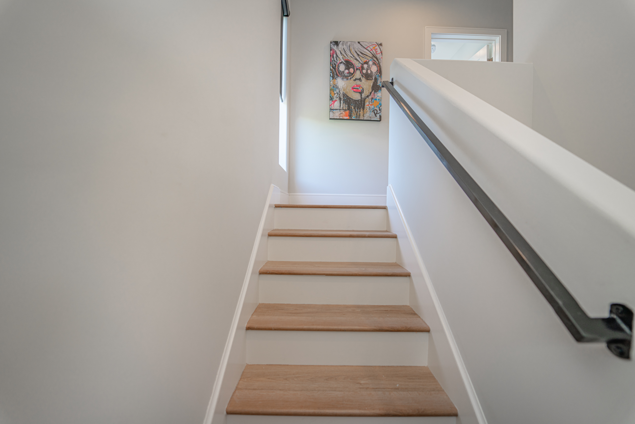 2115 Holly Dr, Los Angeles, CA 90068