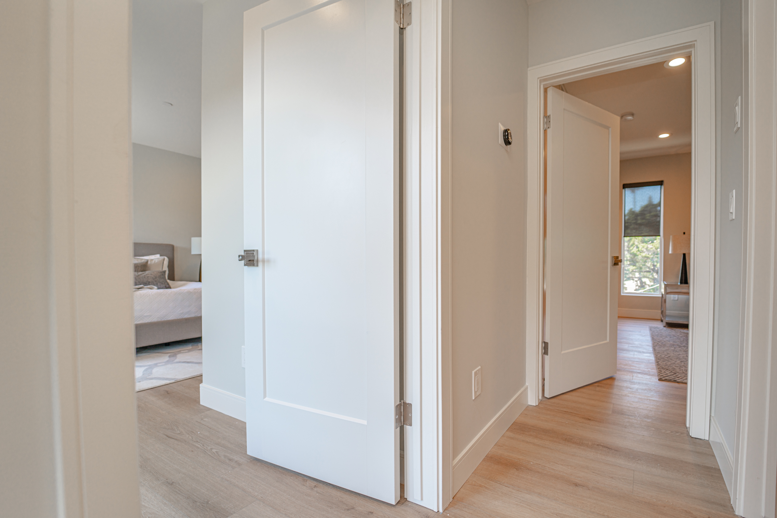 2115 Holly Dr, Los Angeles, CA 90068