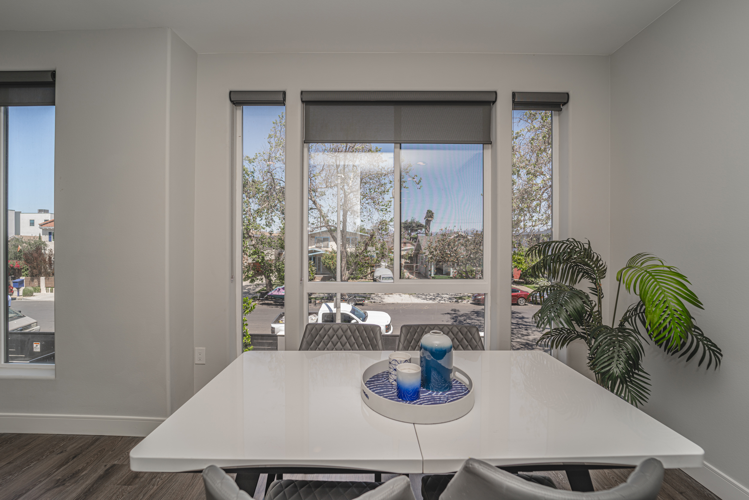 4526 Saint Charles Place, Los Angeles, CA 90019
