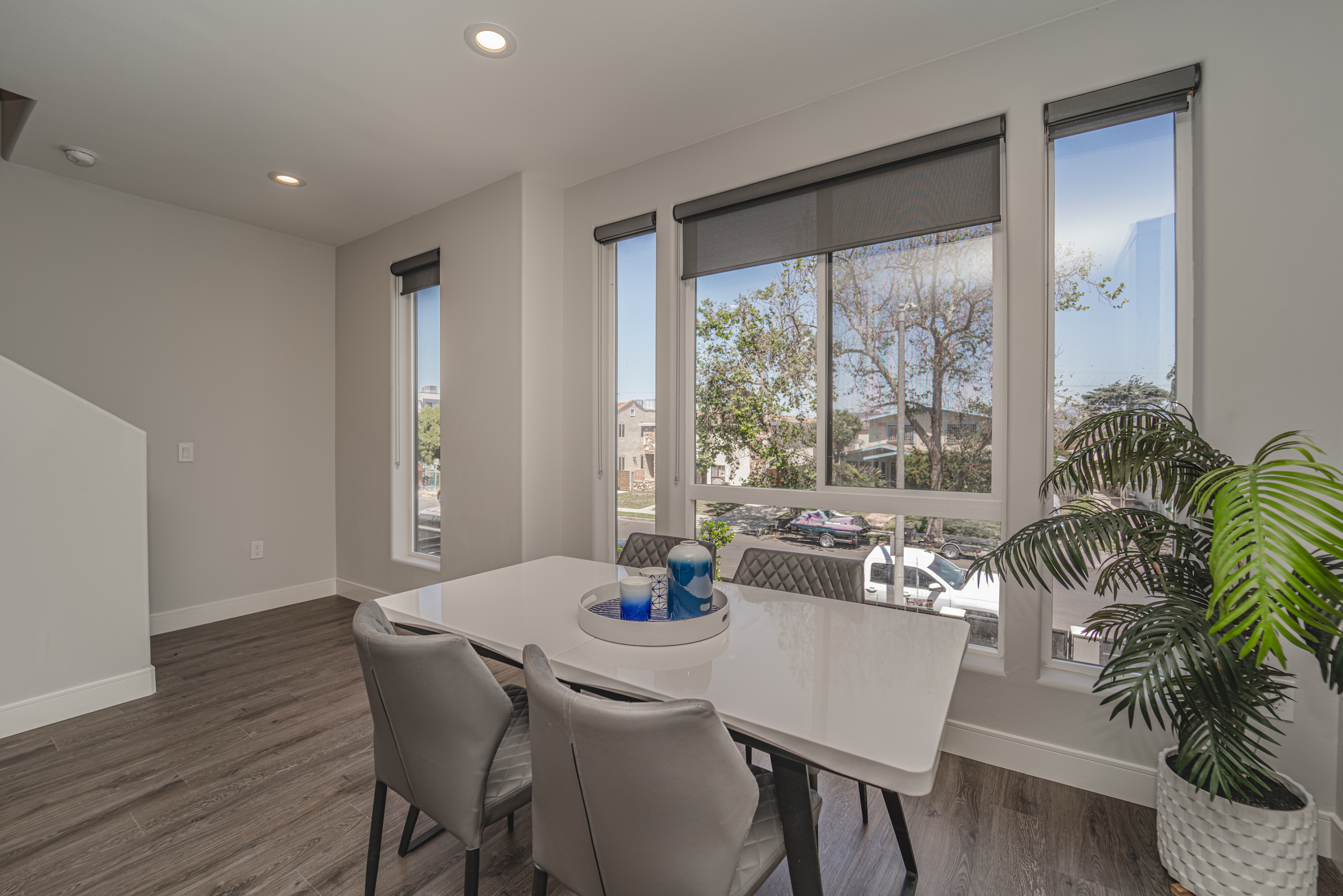 4526 Saint Charles Place, Los Angeles, CA 90019