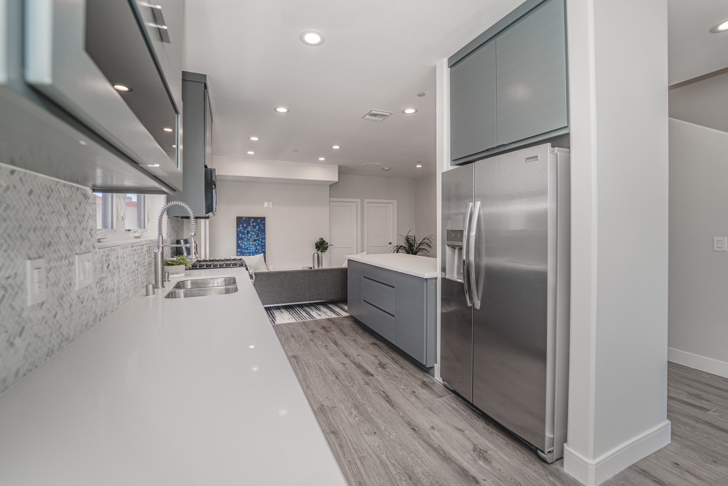 4526 Saint Charles Place, Los Angeles, CA 90019