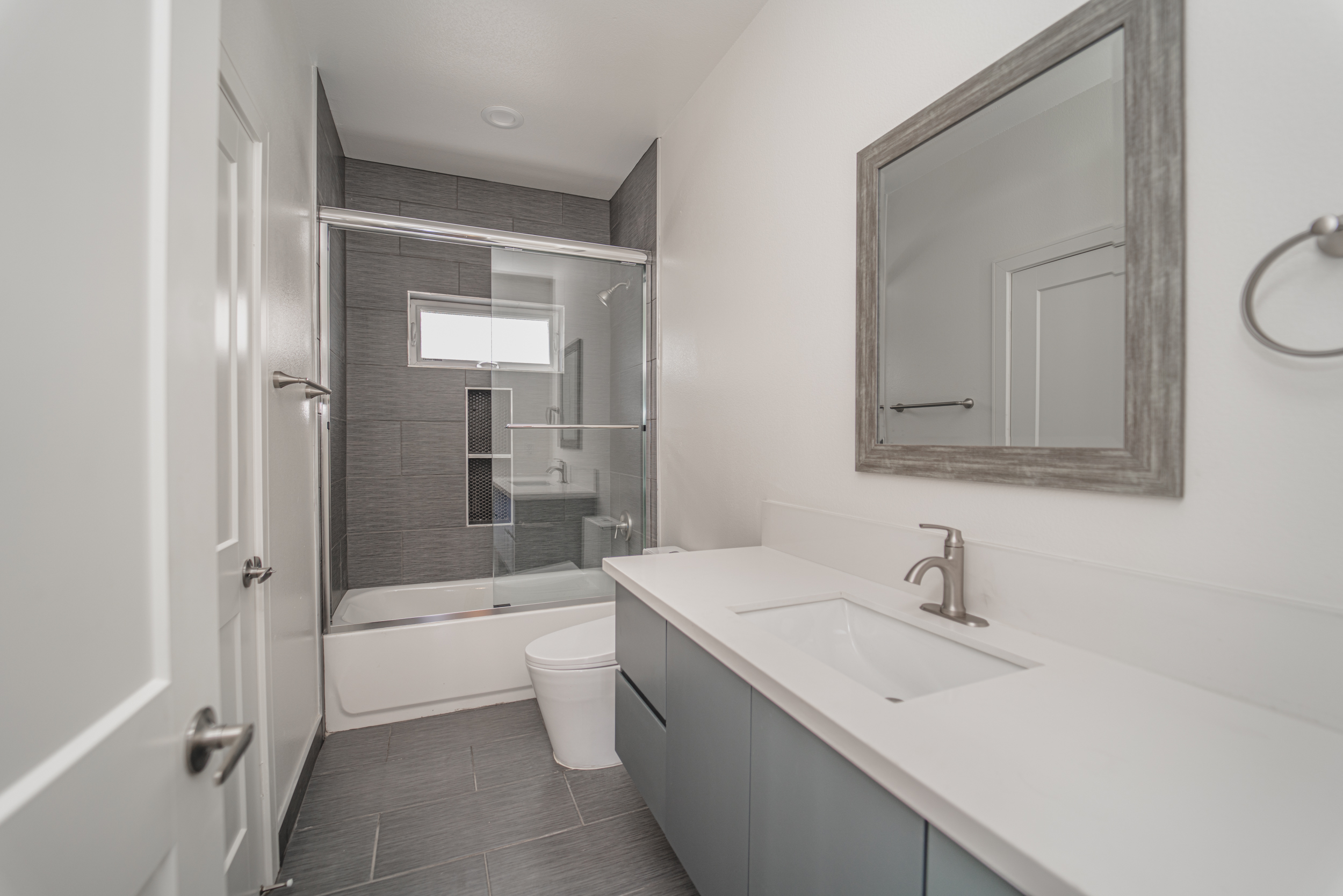 4526 Saint Charles Place, Los Angeles, CA 90019
