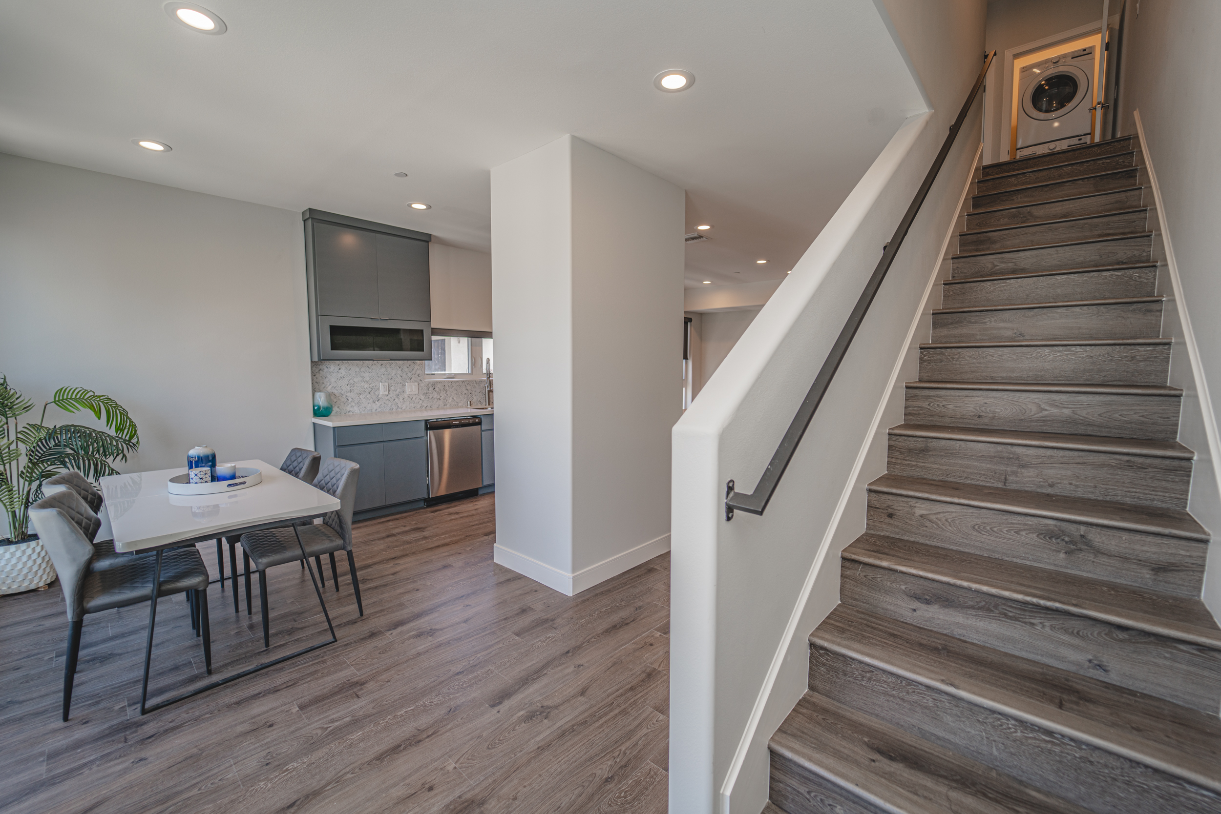4526 Saint Charles Place, Los Angeles, CA 90019