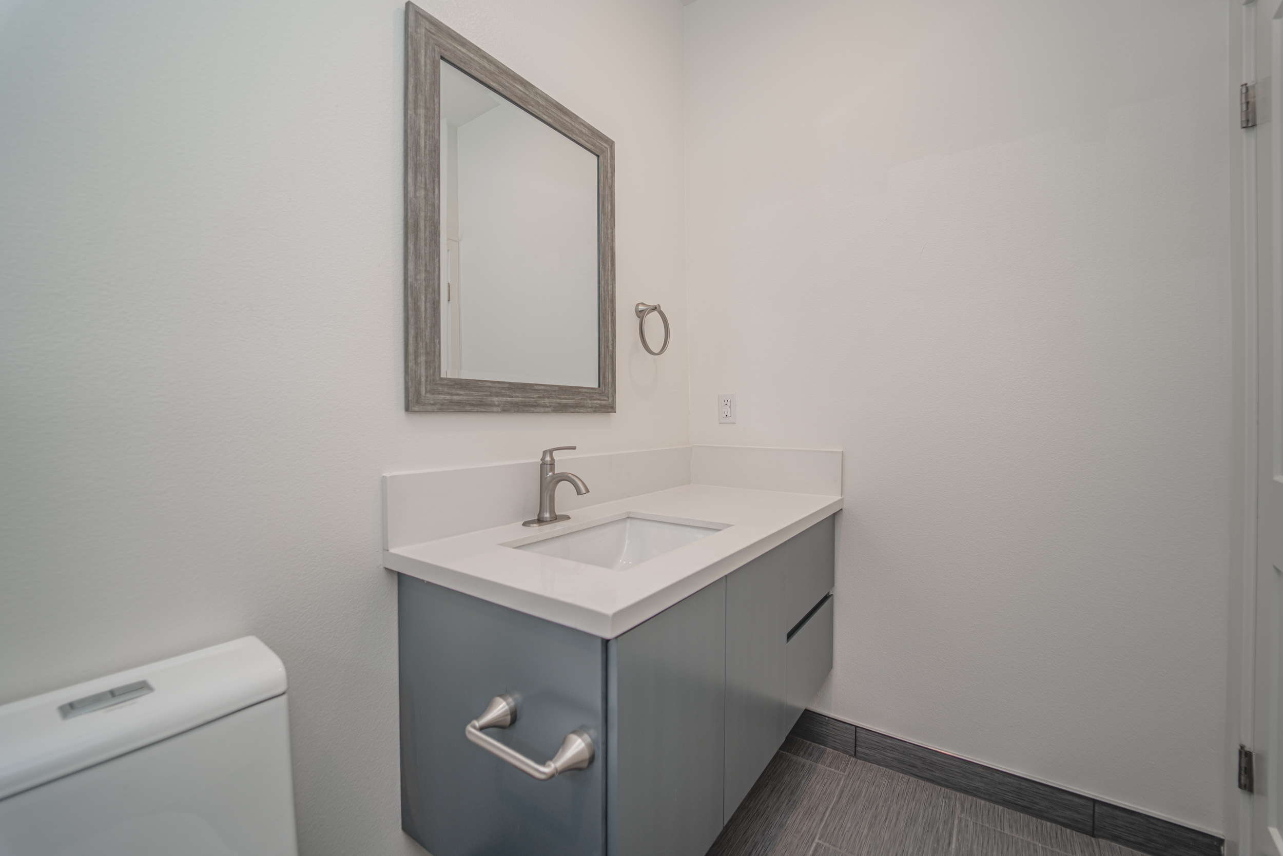 4526 Saint Charles Place, Los Angeles, CA 90019