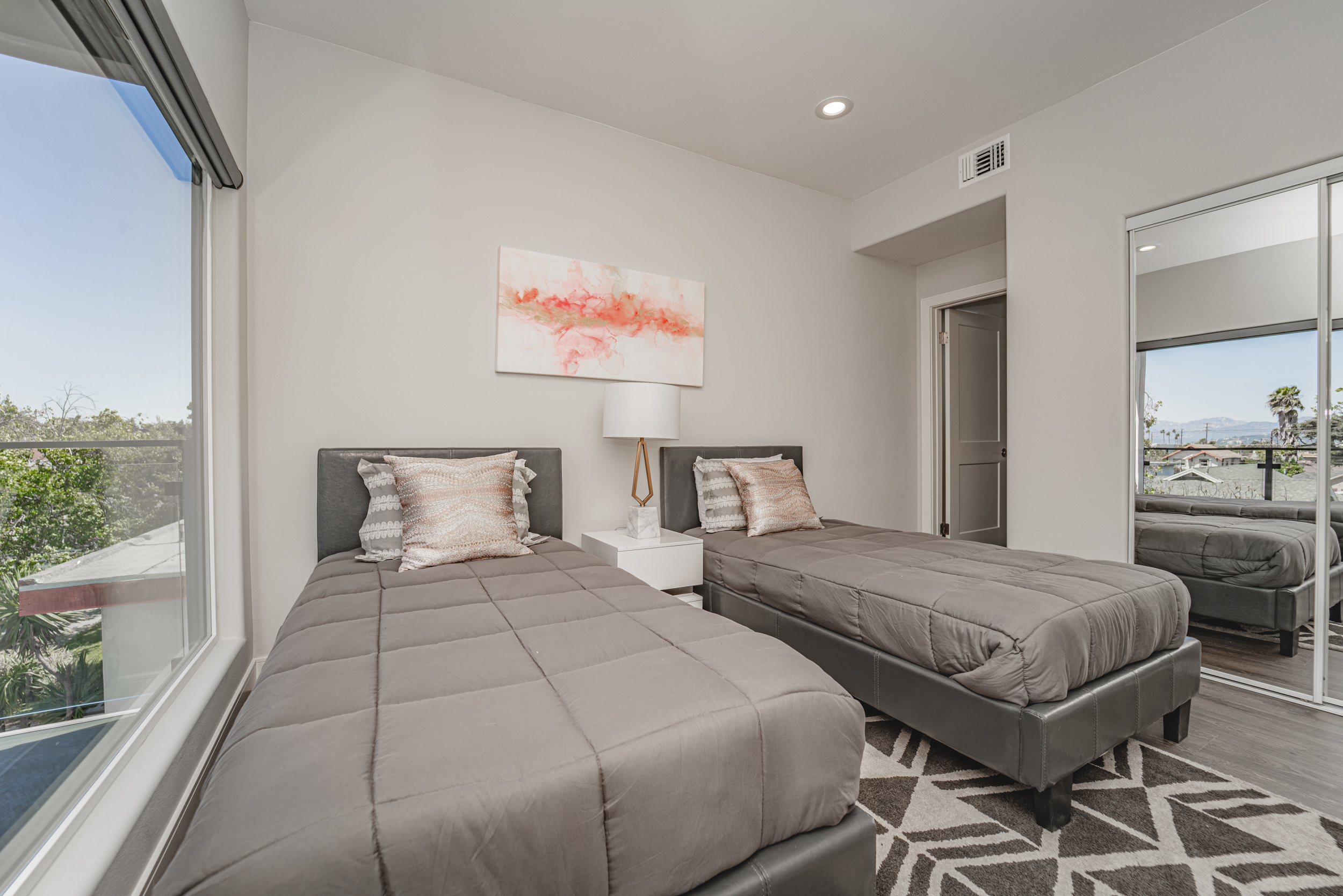 4526 Saint Charles Place, Los Angeles, CA 90019