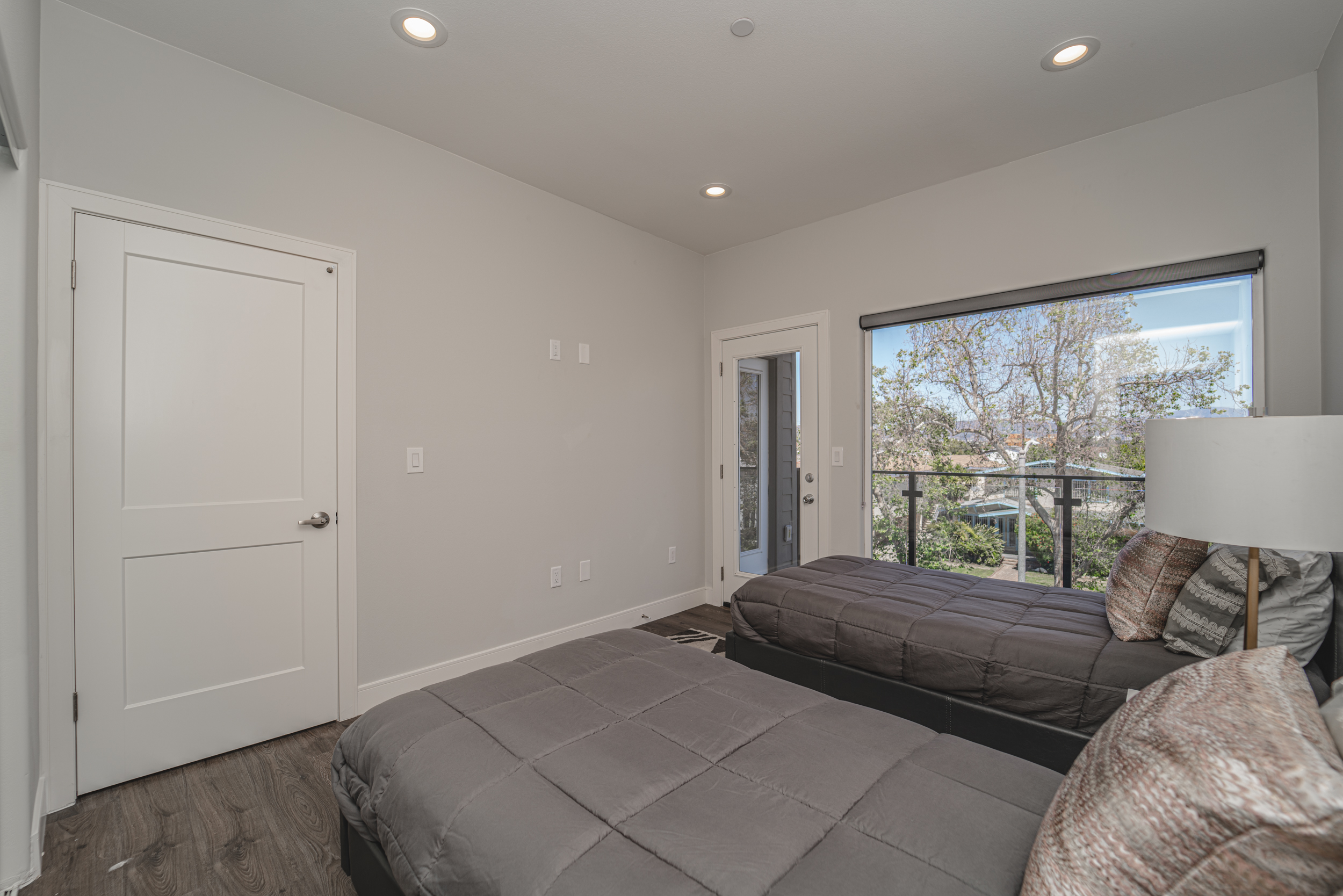 4526 Saint Charles Place, Los Angeles, CA 90019