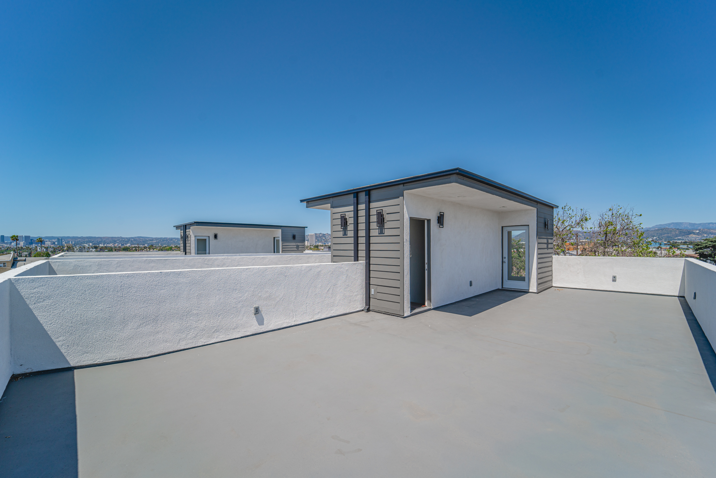 4526 Saint Charles Place, Los Angeles, CA 90019