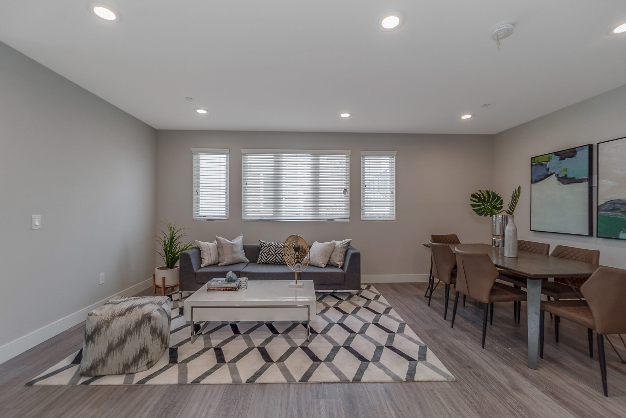 4632 Saint Elmo Dr, Los Angeles, CA 90019