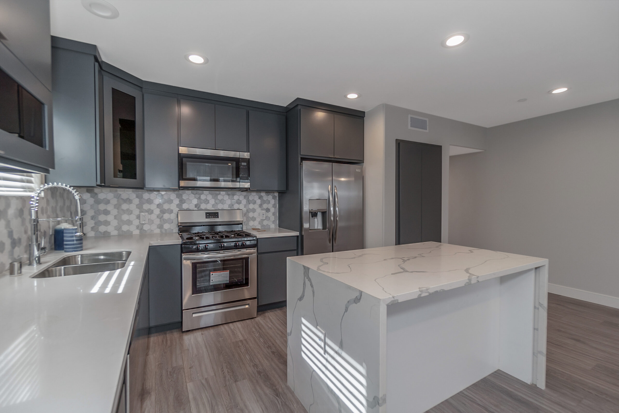 4632 Saint Elmo Dr, Los Angeles, CA 90019