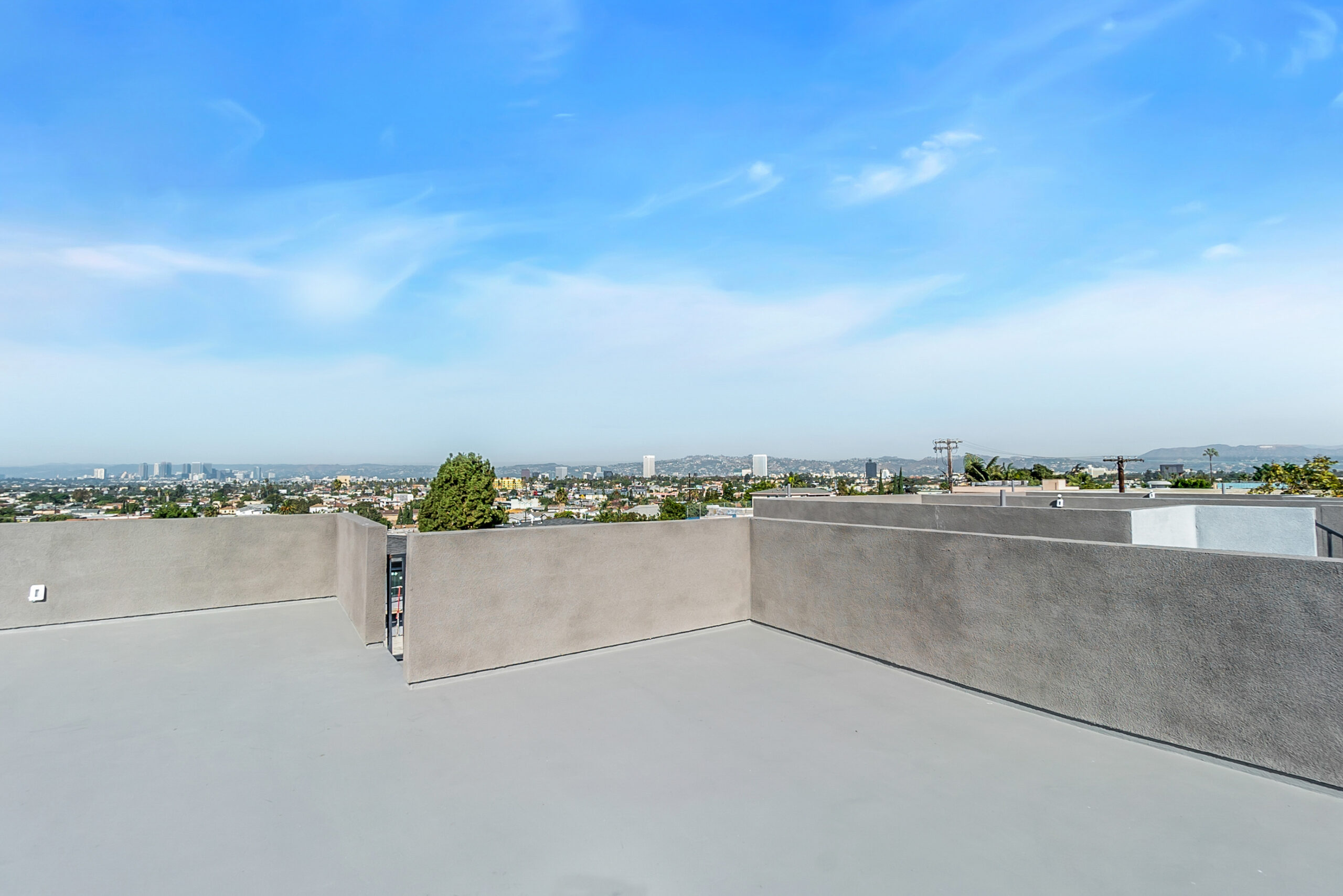 4632 Saint Elmo Dr, Los Angeles, CA 90019