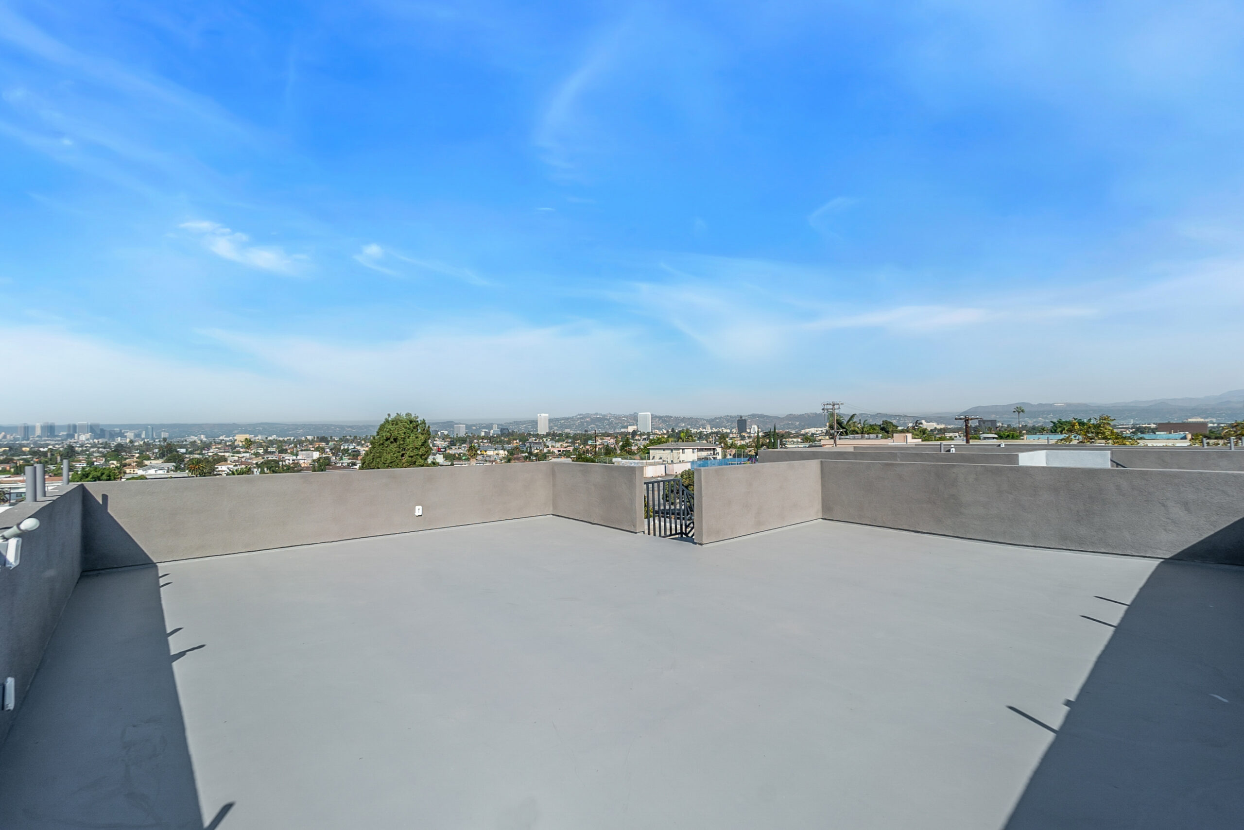 4632 Saint Elmo Dr, Los Angeles, CA 90019
