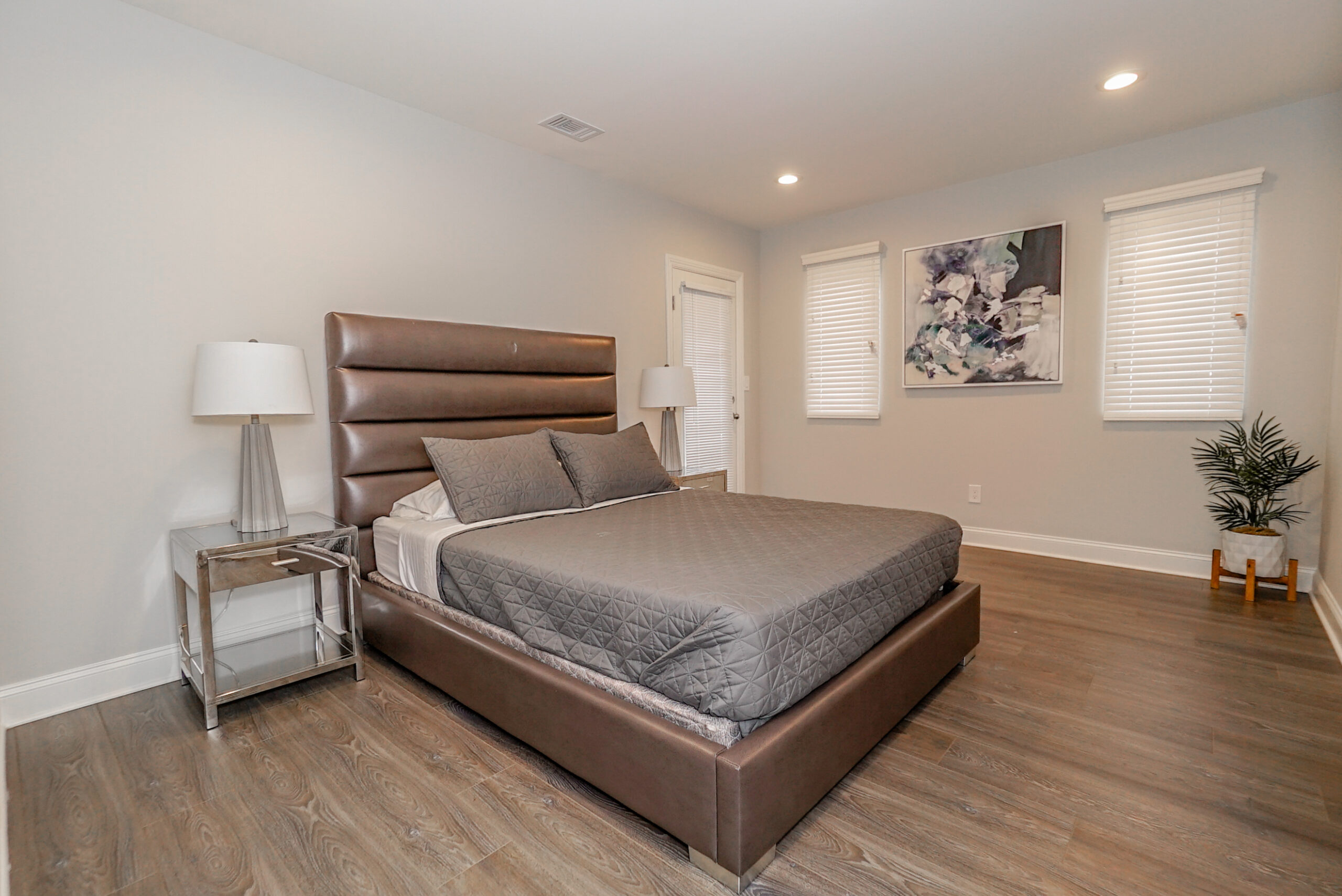 1/2/7205 S La Cienaga Blvd, Los Angeles, CA 90045