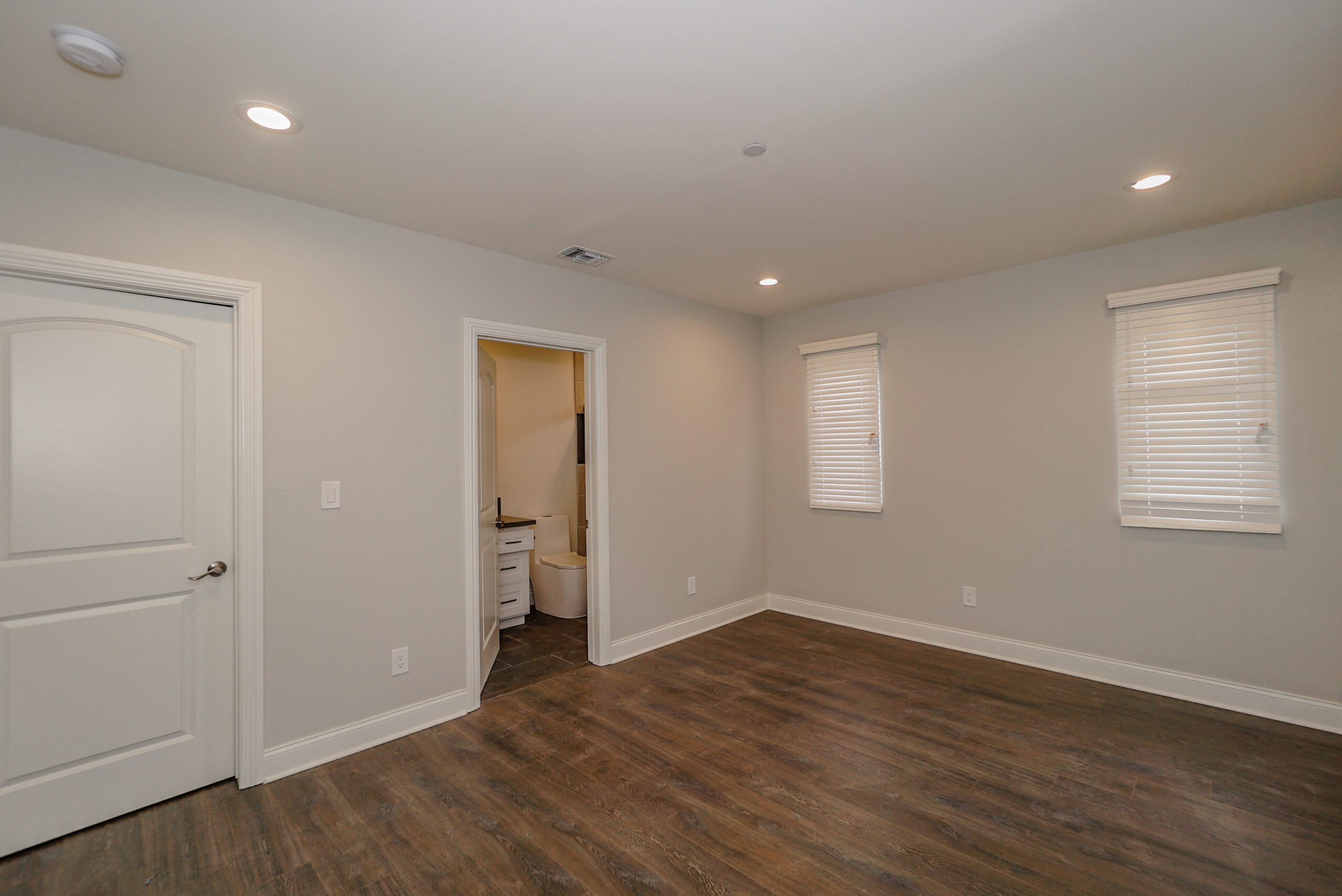 1/2/7205 S La Cienaga Blvd, Los Angeles, CA 90045