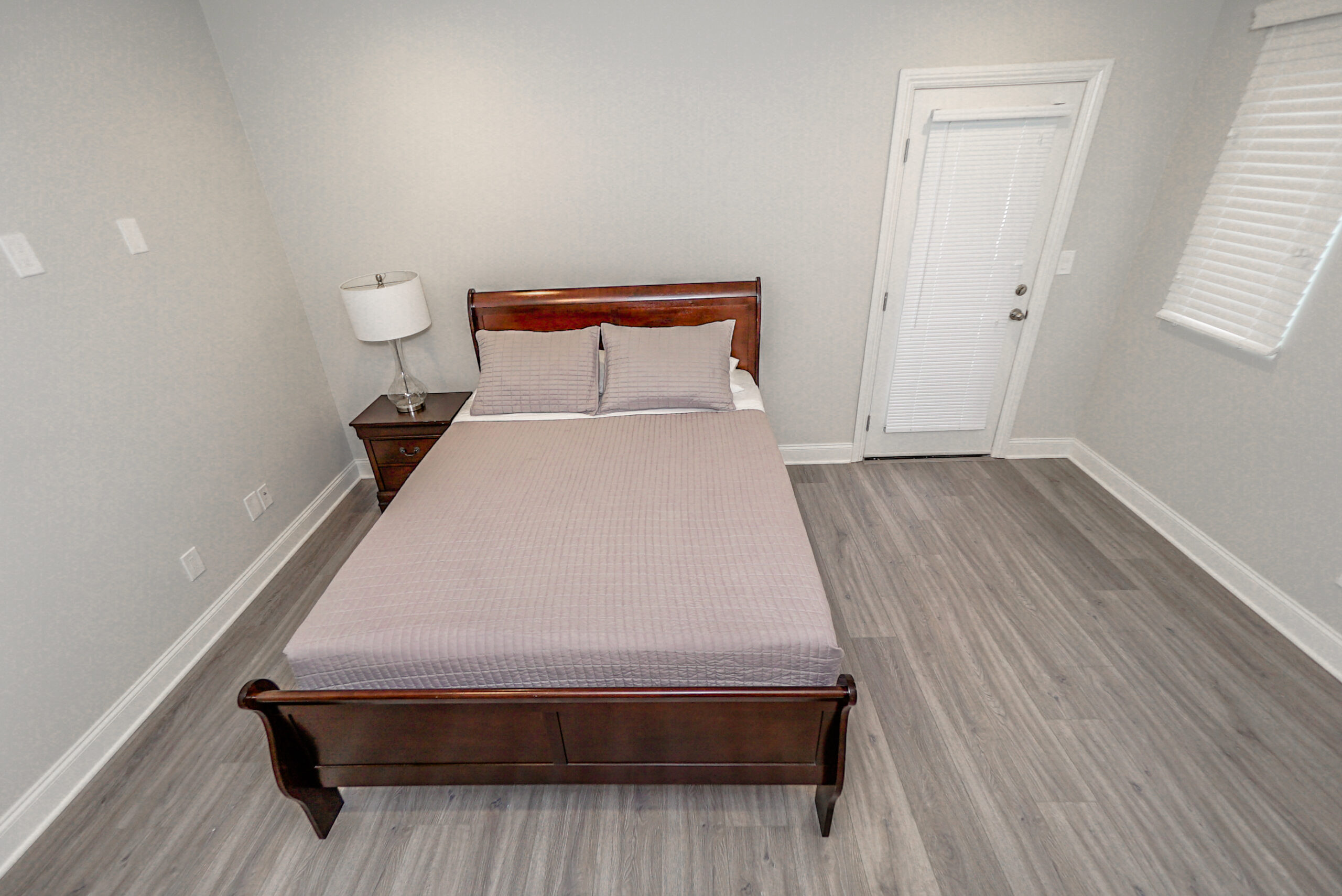 7213 1/2 S La Cienaga Blvd, Los Angeles, CA 90045