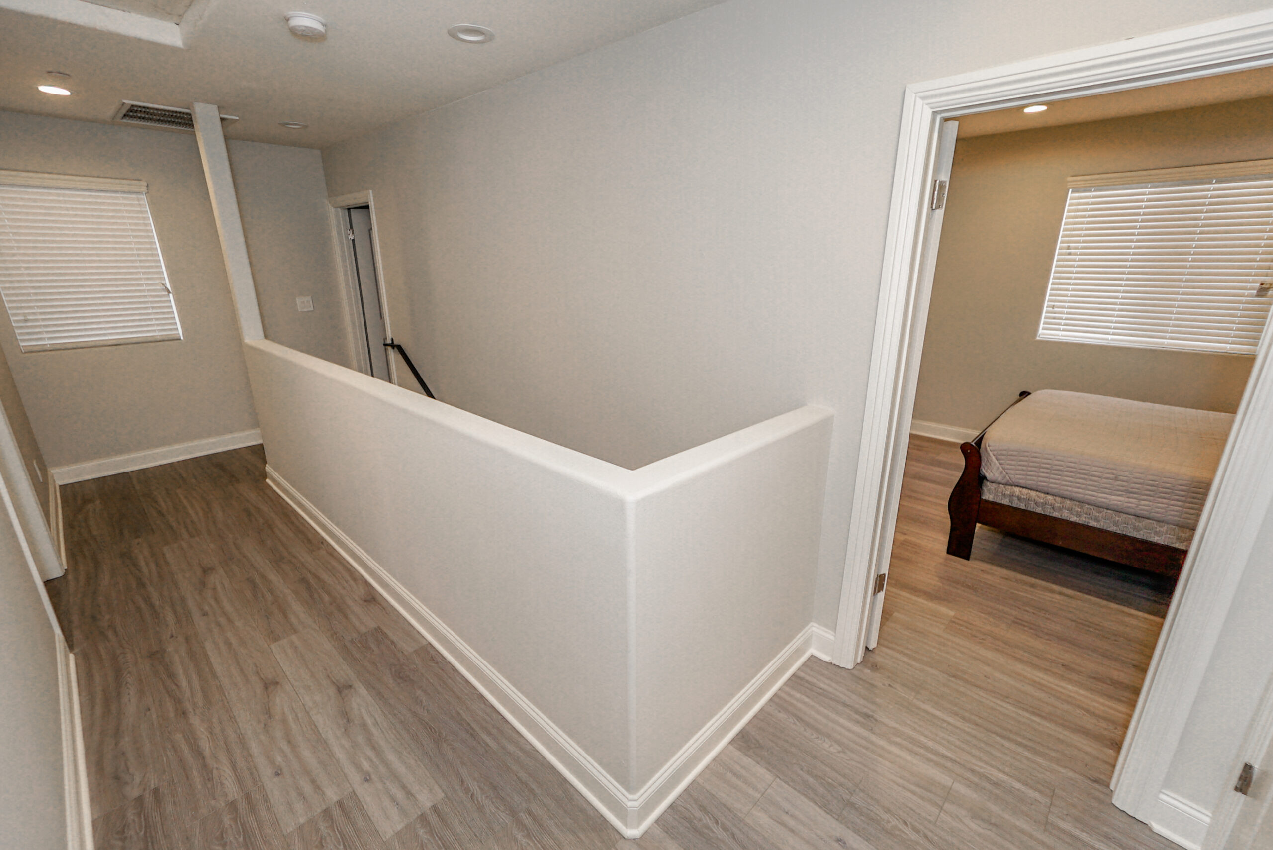 7213 1/2 S La Cienaga Blvd, Los Angeles, CA 90045