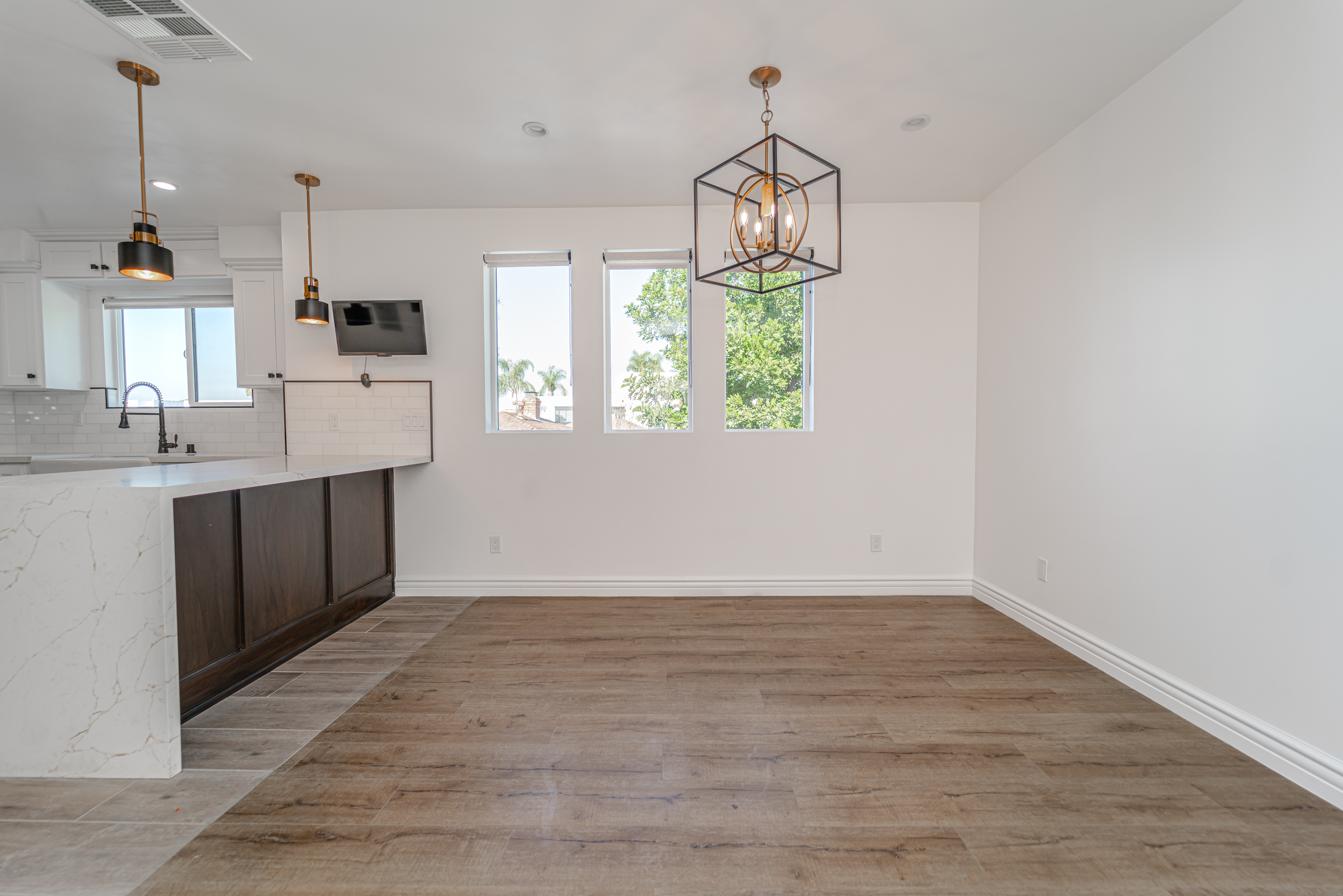 10225/10223 La Reina, Downey, CA 90241
