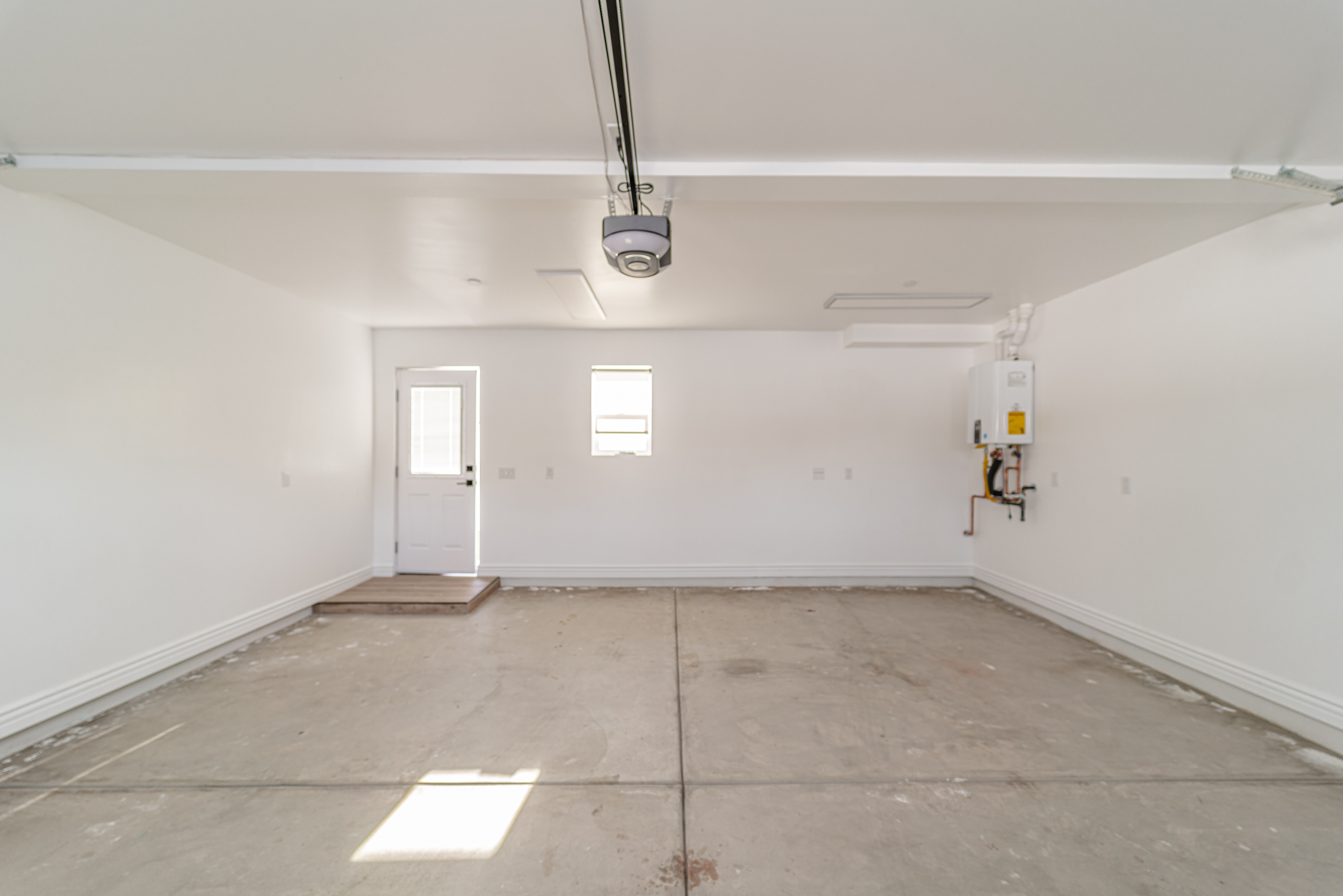 10225/10223 La Reina, Downey, CA 90241
