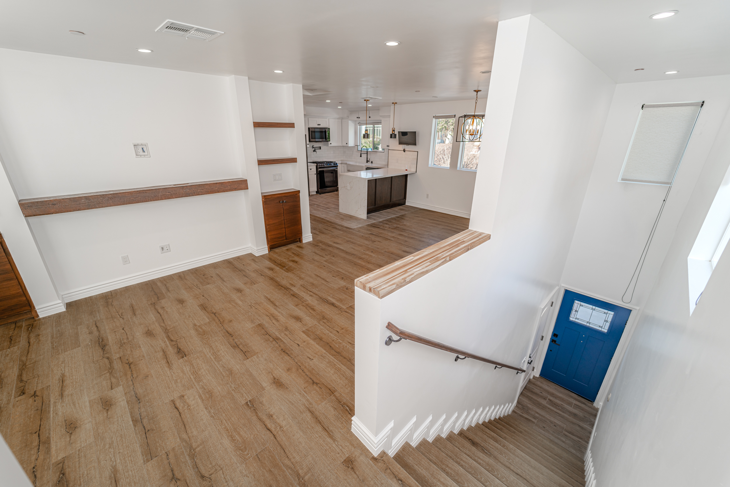 10225/10223 La Reina, Downey, CA 90241