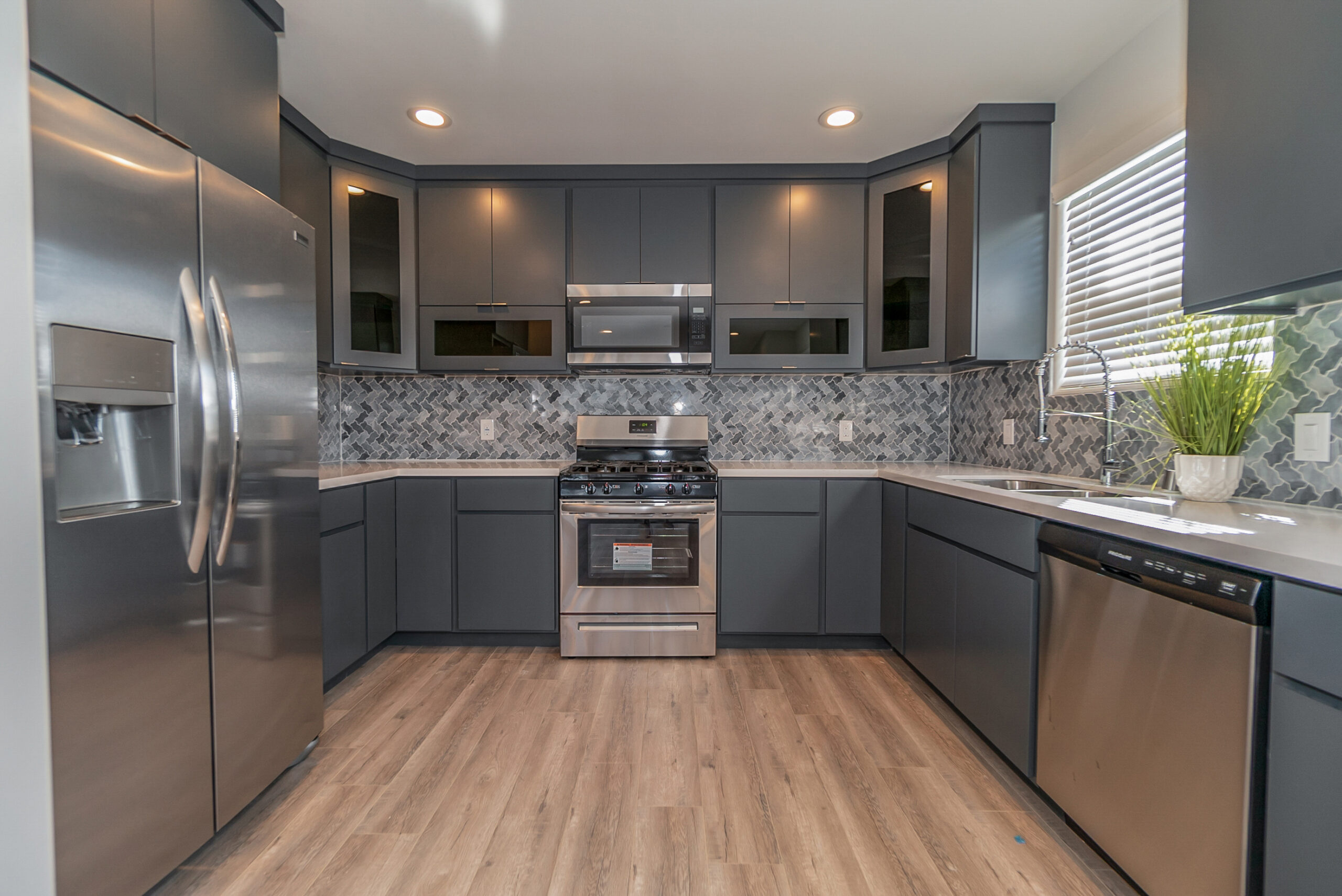 4630 Saint Elmo, Los Angeles, CA 90019