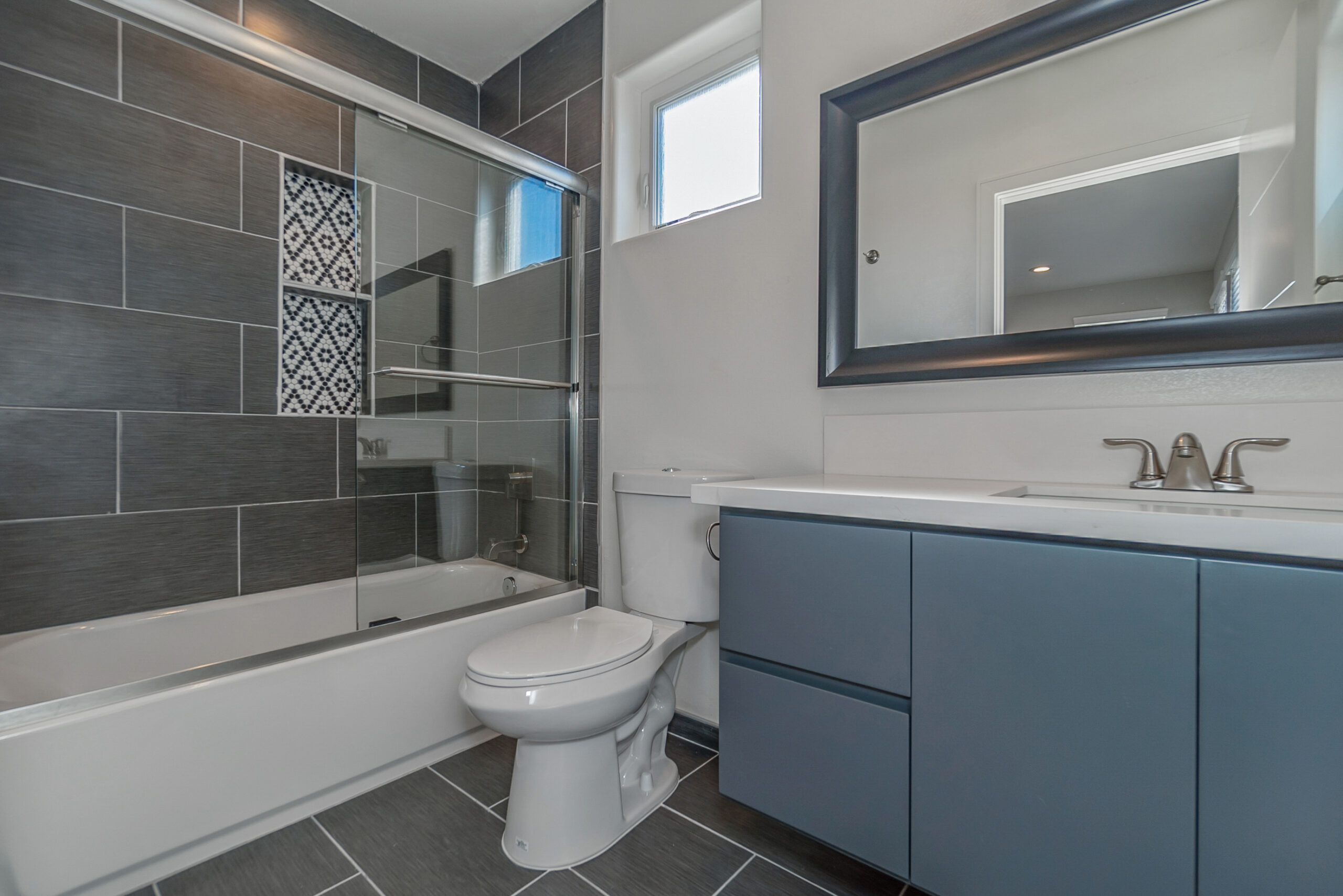 4630 Saint Elmo, Los Angeles, CA 90019