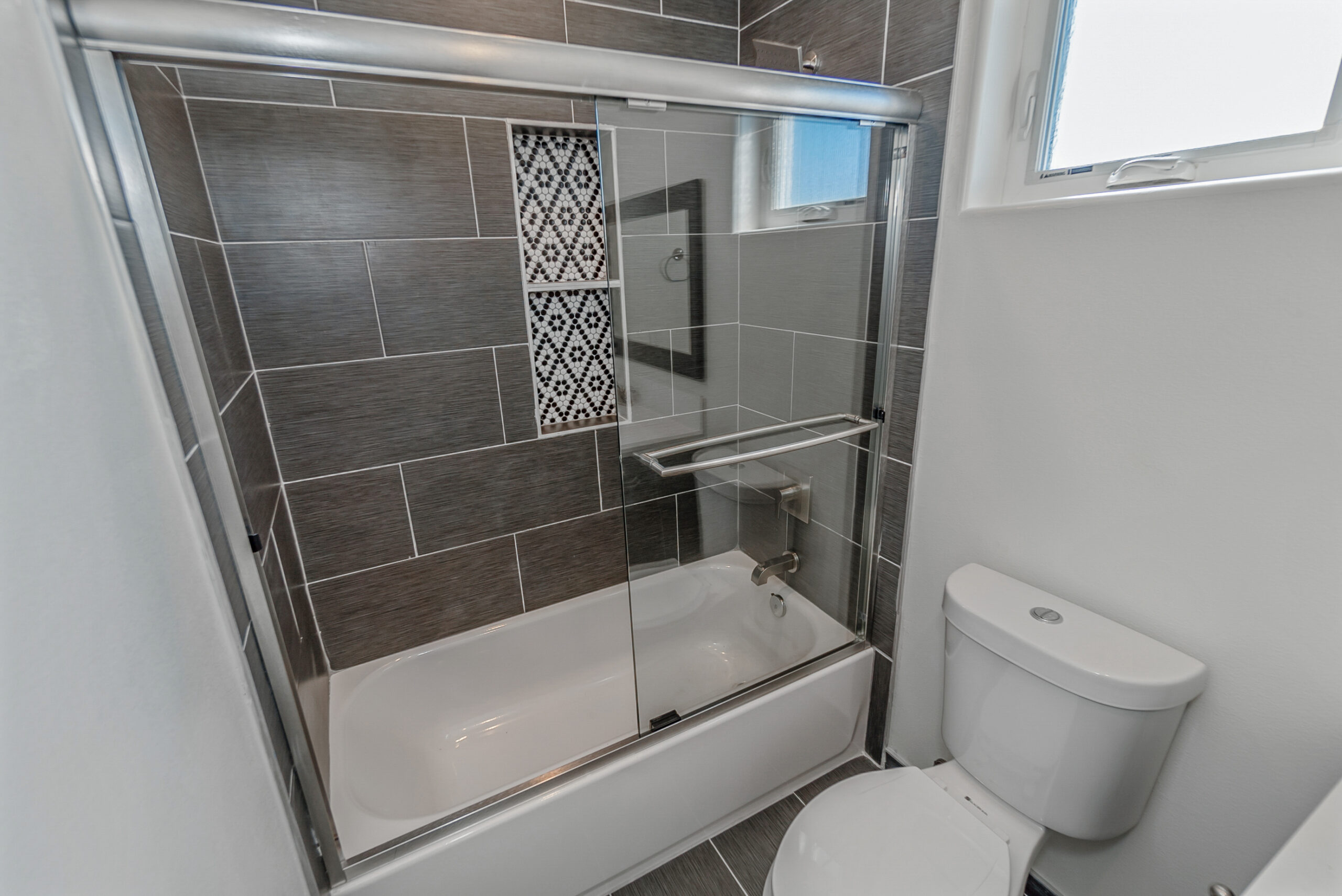 4630 Saint Elmo, Los Angeles, CA 90019