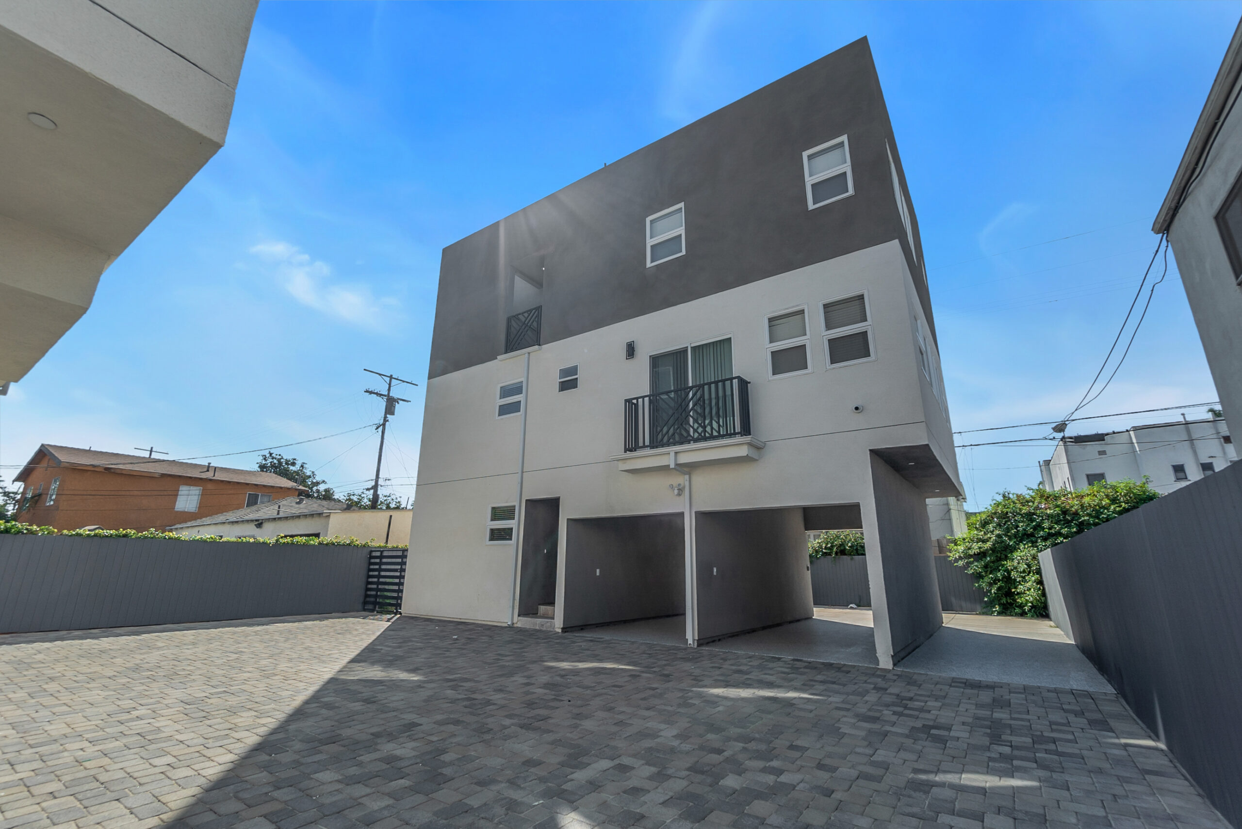 4630 Saint Elmo, Los Angeles, CA 90019