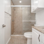 204/926 S Gramercy Dr, Los Angeles, CA 90019