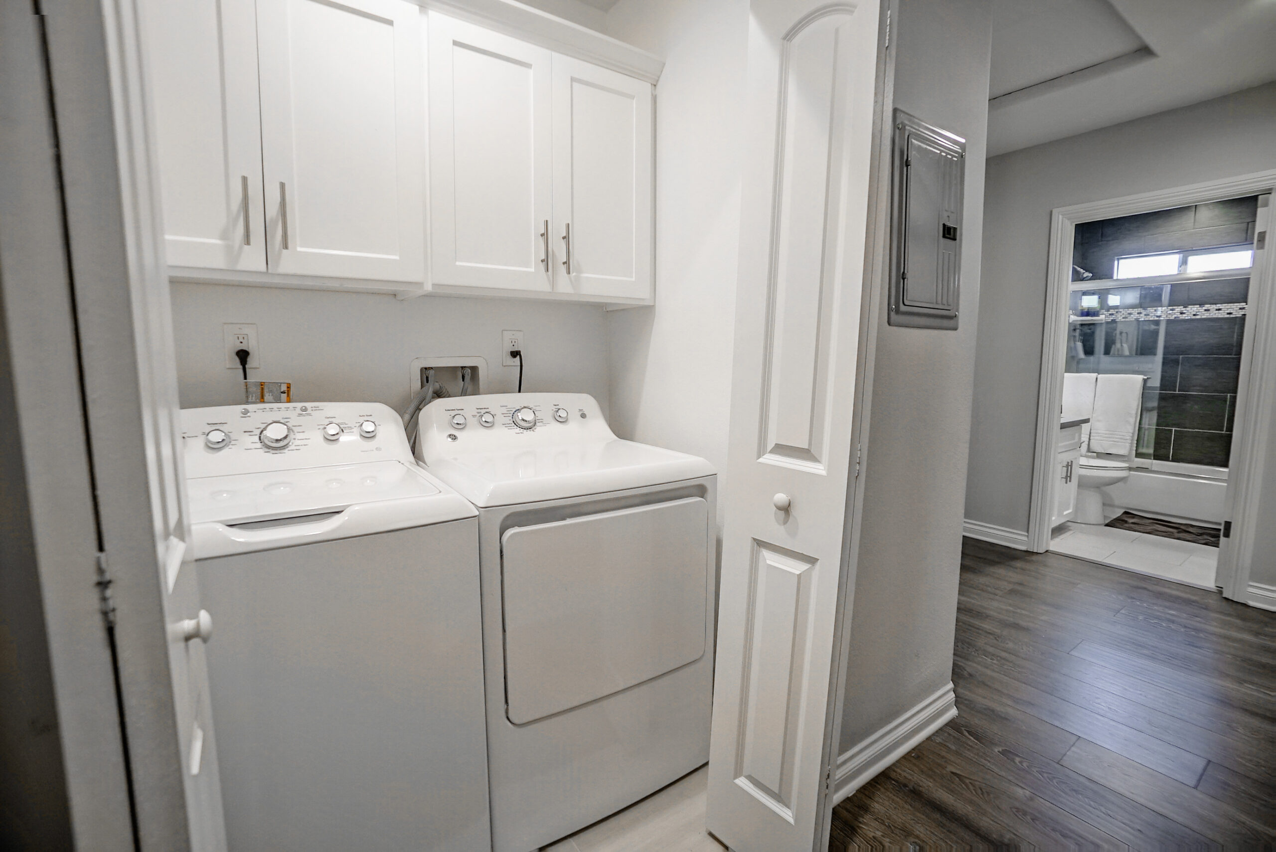 7103 1/2/7101 S La Cienaga, Los Angeles, CA 90045