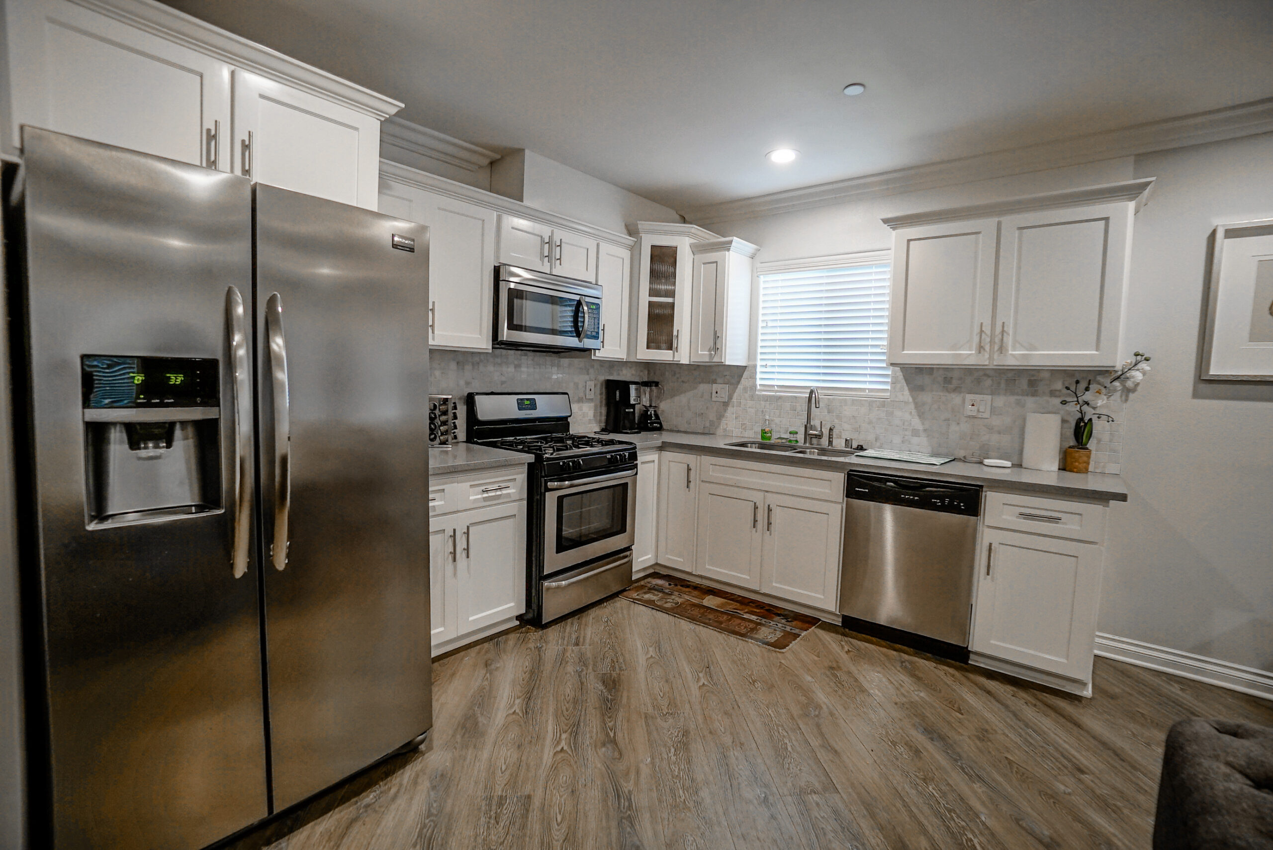 7103 1/2/7101 S La Cienaga, Los Angeles, CA 90045