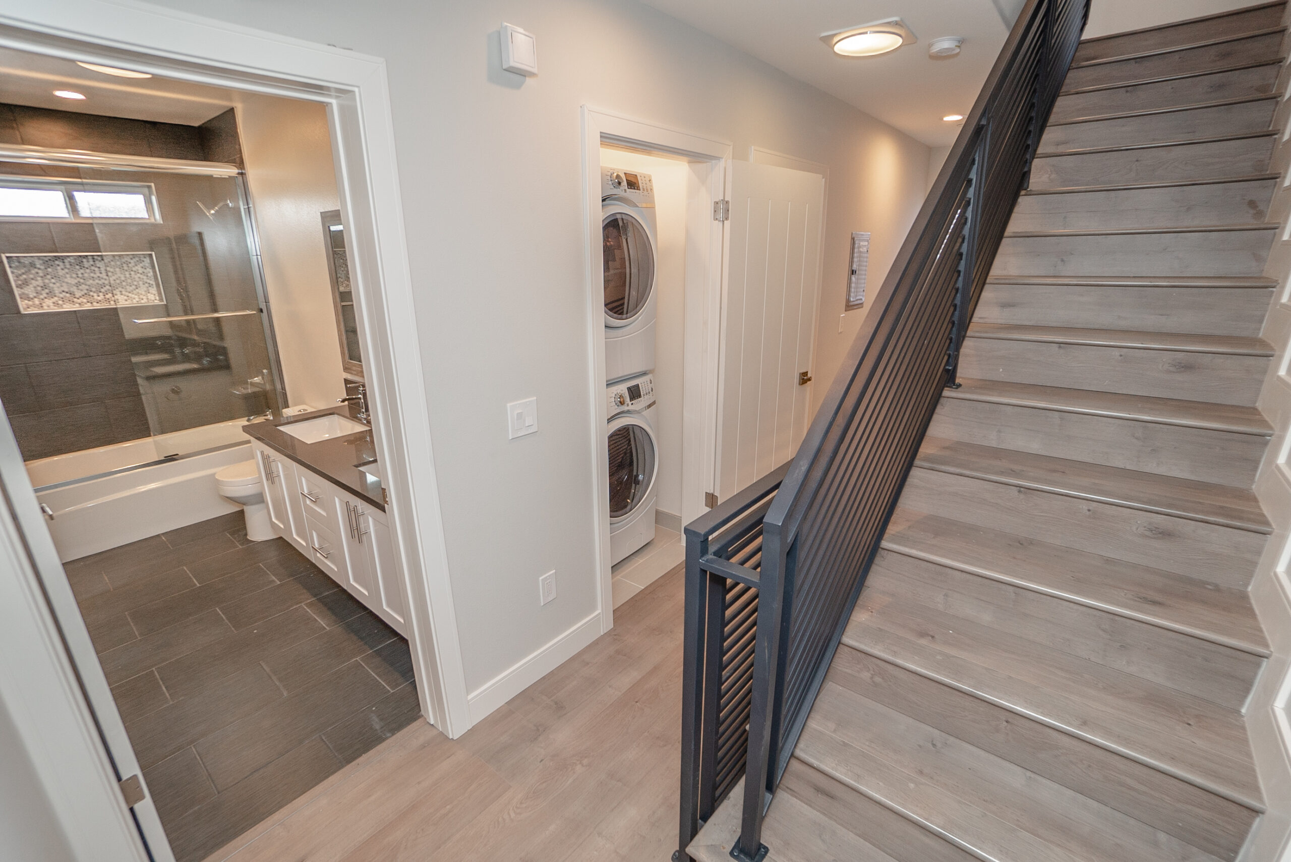 2633 1/2/S La Salle Ave, Los Angeles, CA 90018
