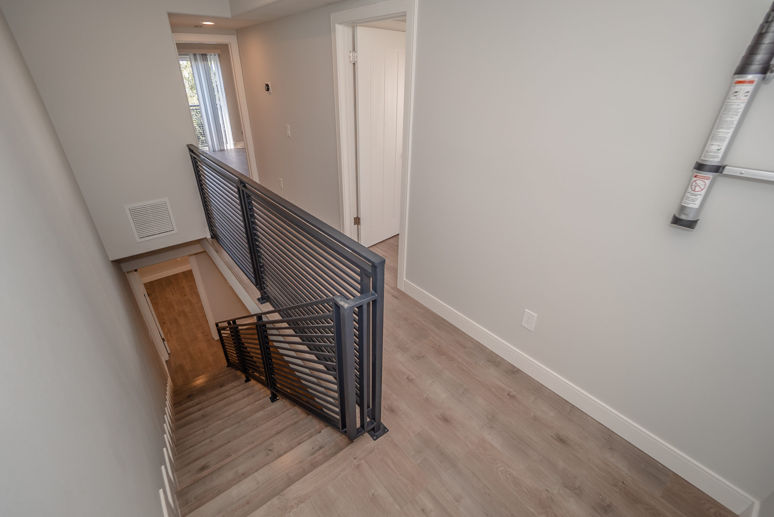 2633 1/2/La Salle, Los Angeles, CA 90018