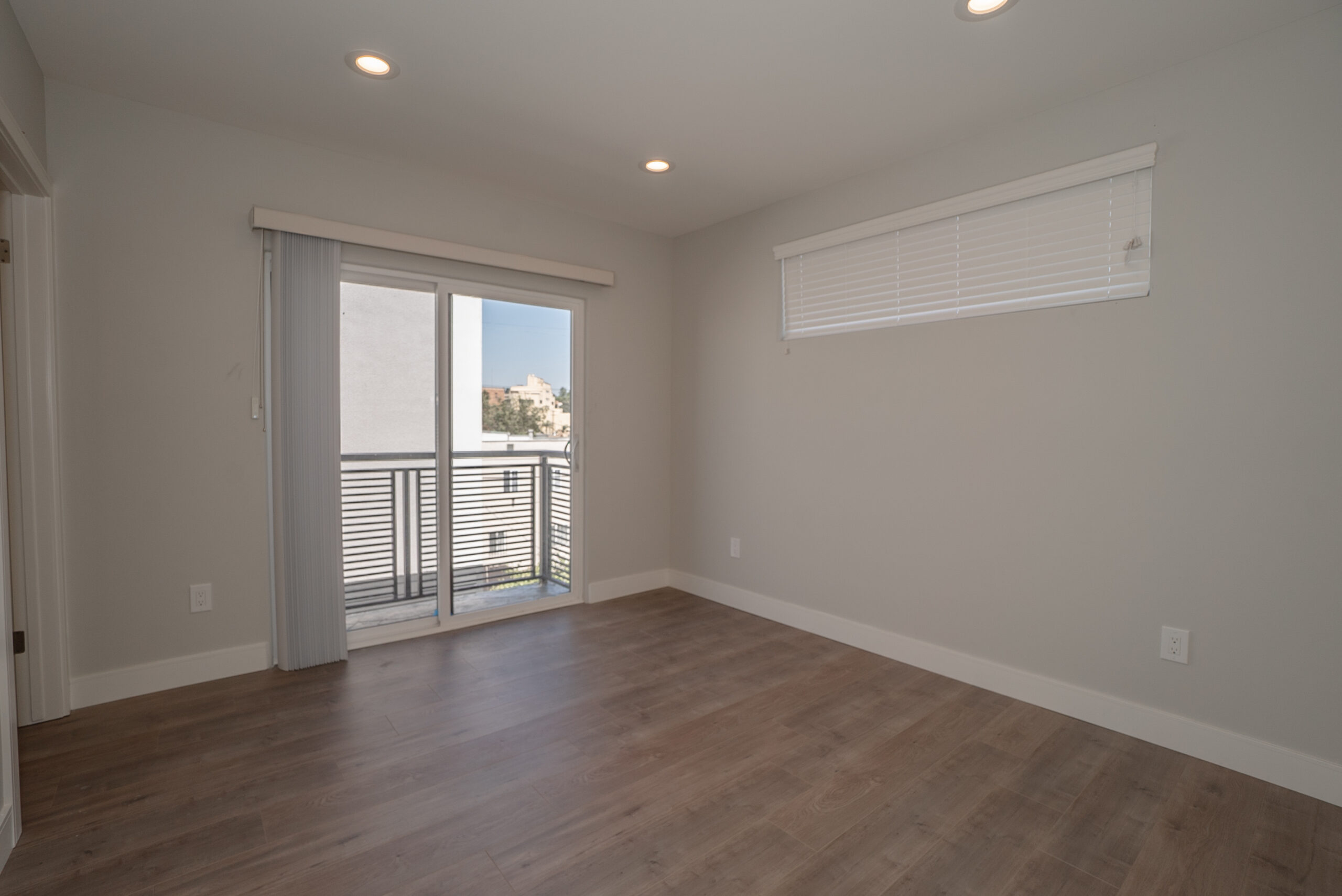 2633 1/2/La Salle, Los Angeles, CA 90018