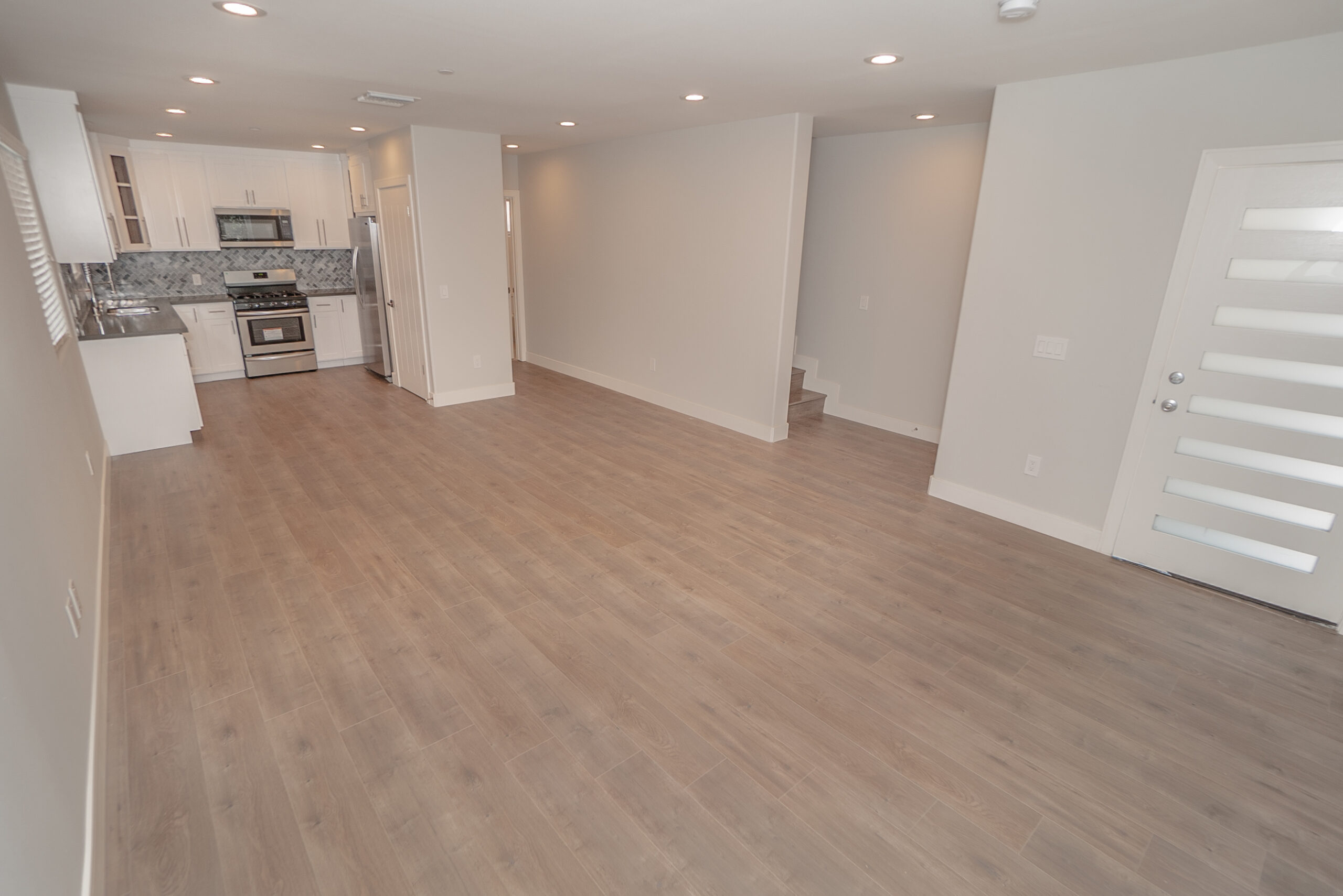 2633 1/2/La Salle, Los Angeles, CA 90018