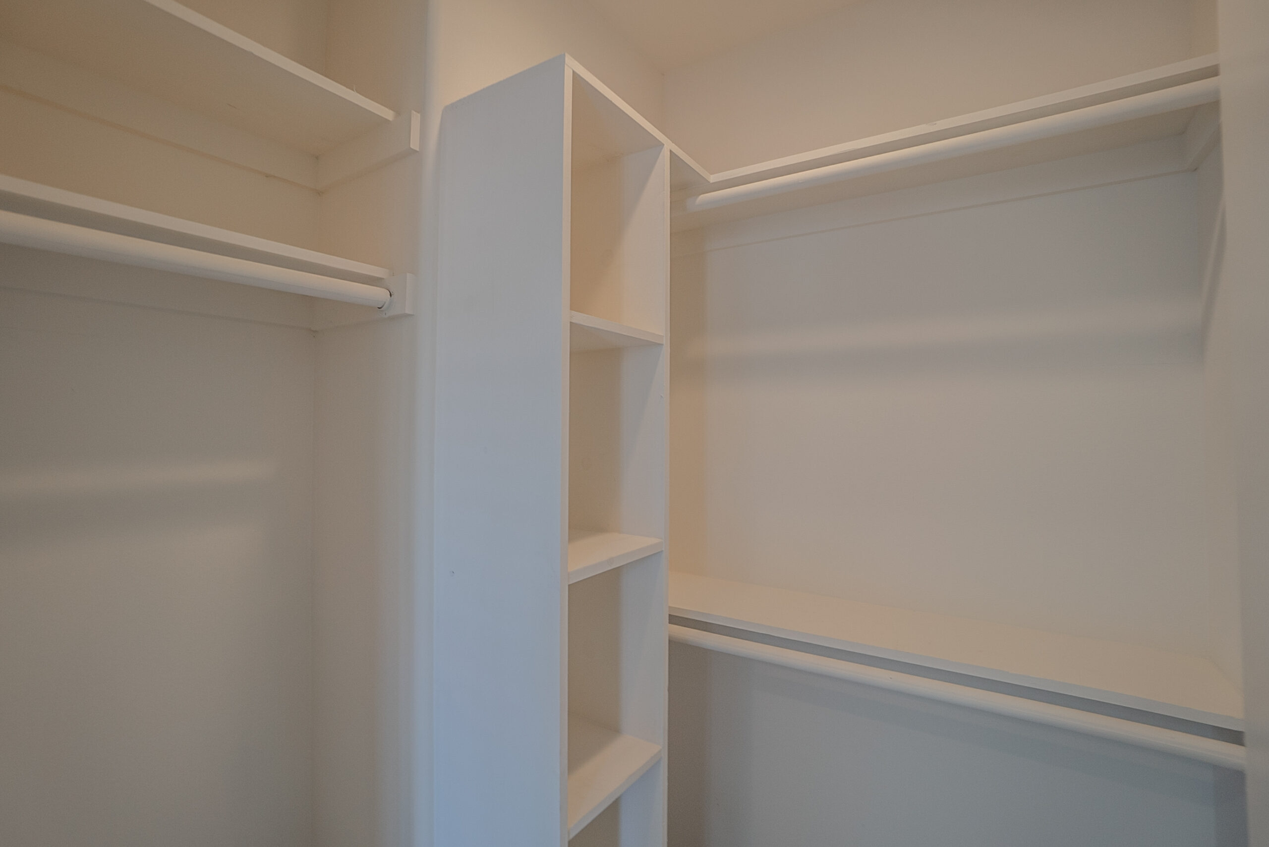 2633 1/2/La Salle, Los Angeles, CA 90018