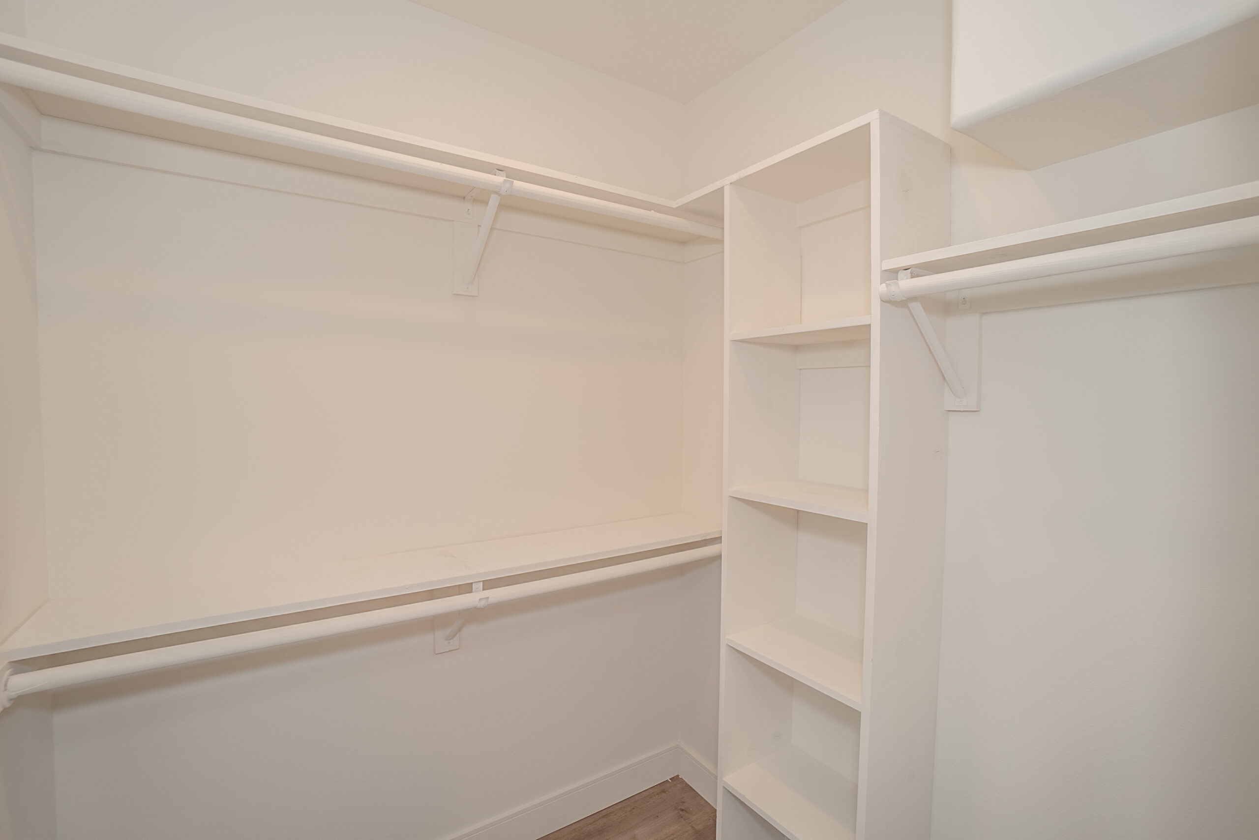 2633 1/2/La Salle, Los Angeles, CA 90018