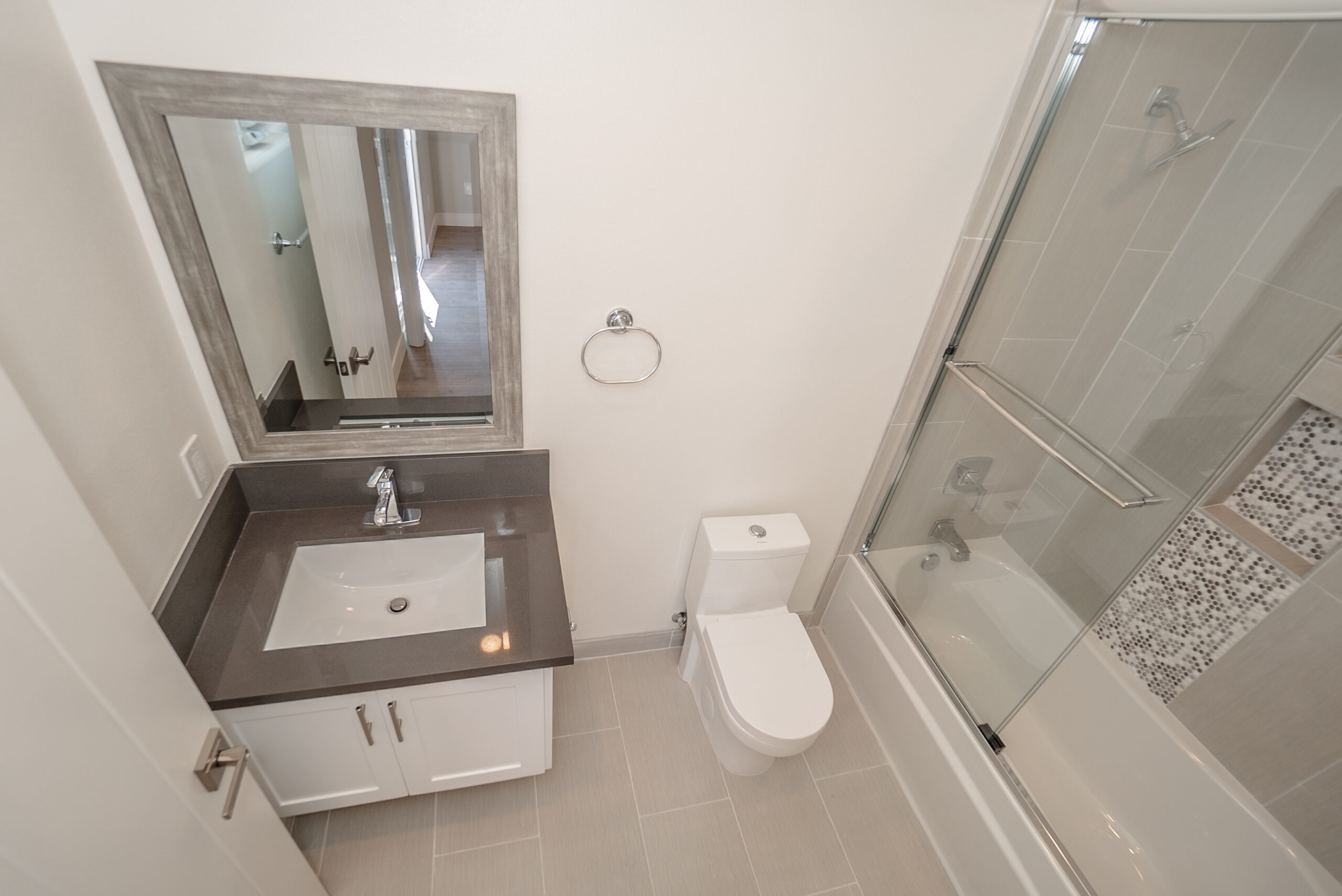 2633 1/2/La Salle, Los Angeles, CA 90018