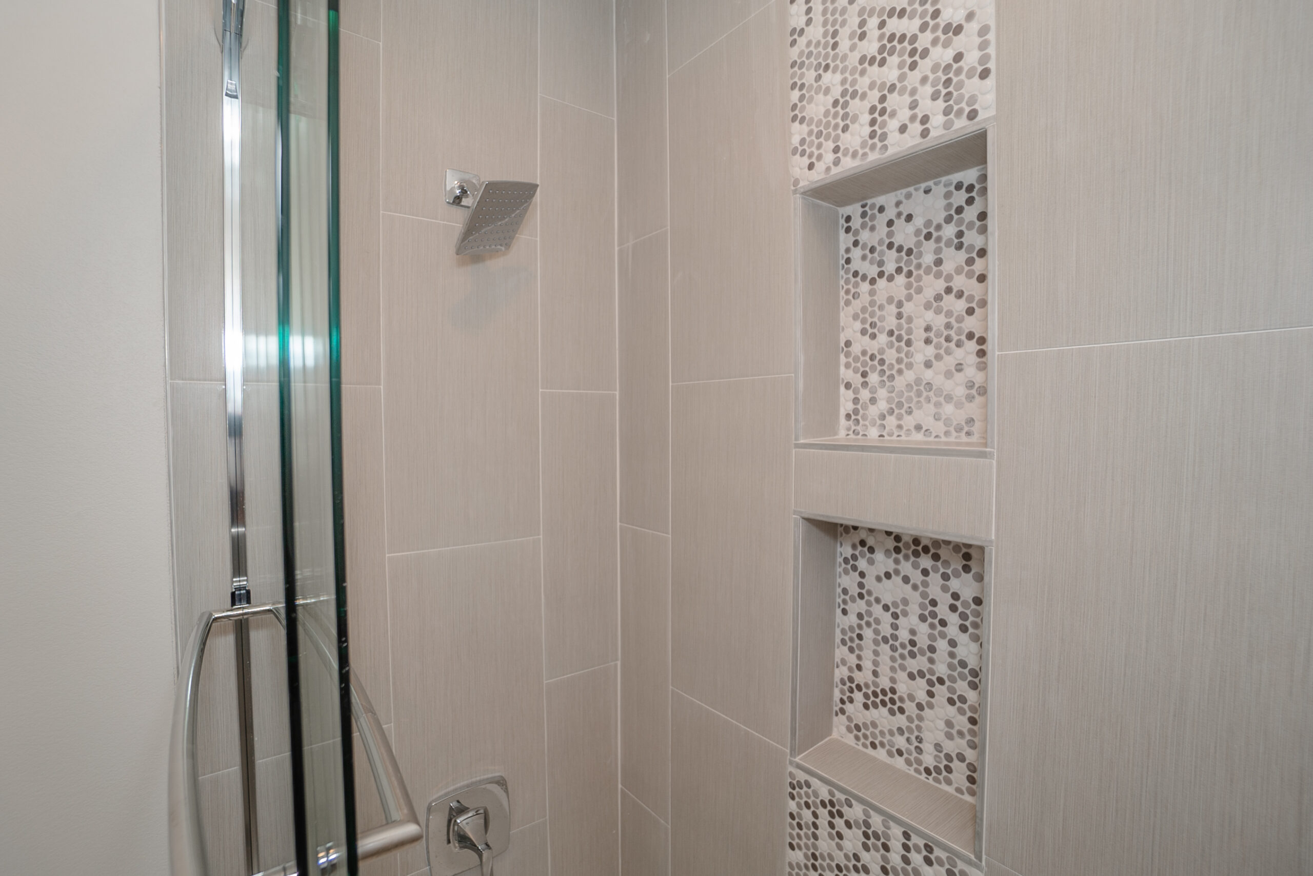 2633 1/2/La Salle, Los Angeles, CA 90018