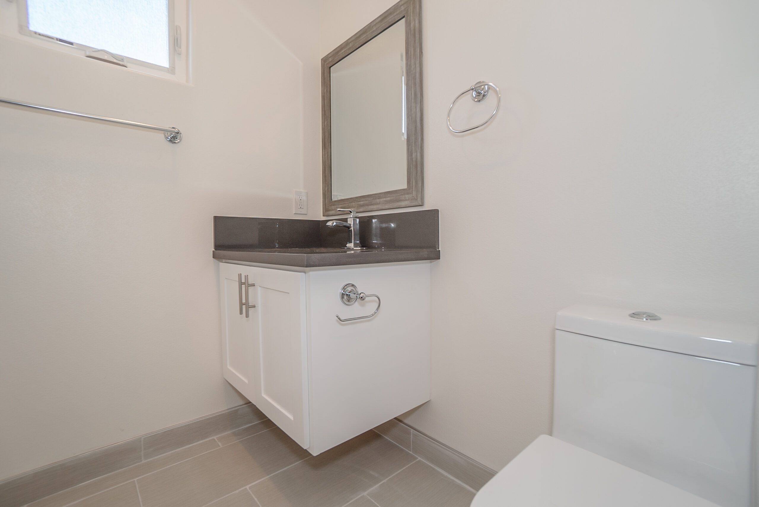 2633 1/2/La Salle, Los Angeles, CA 90018