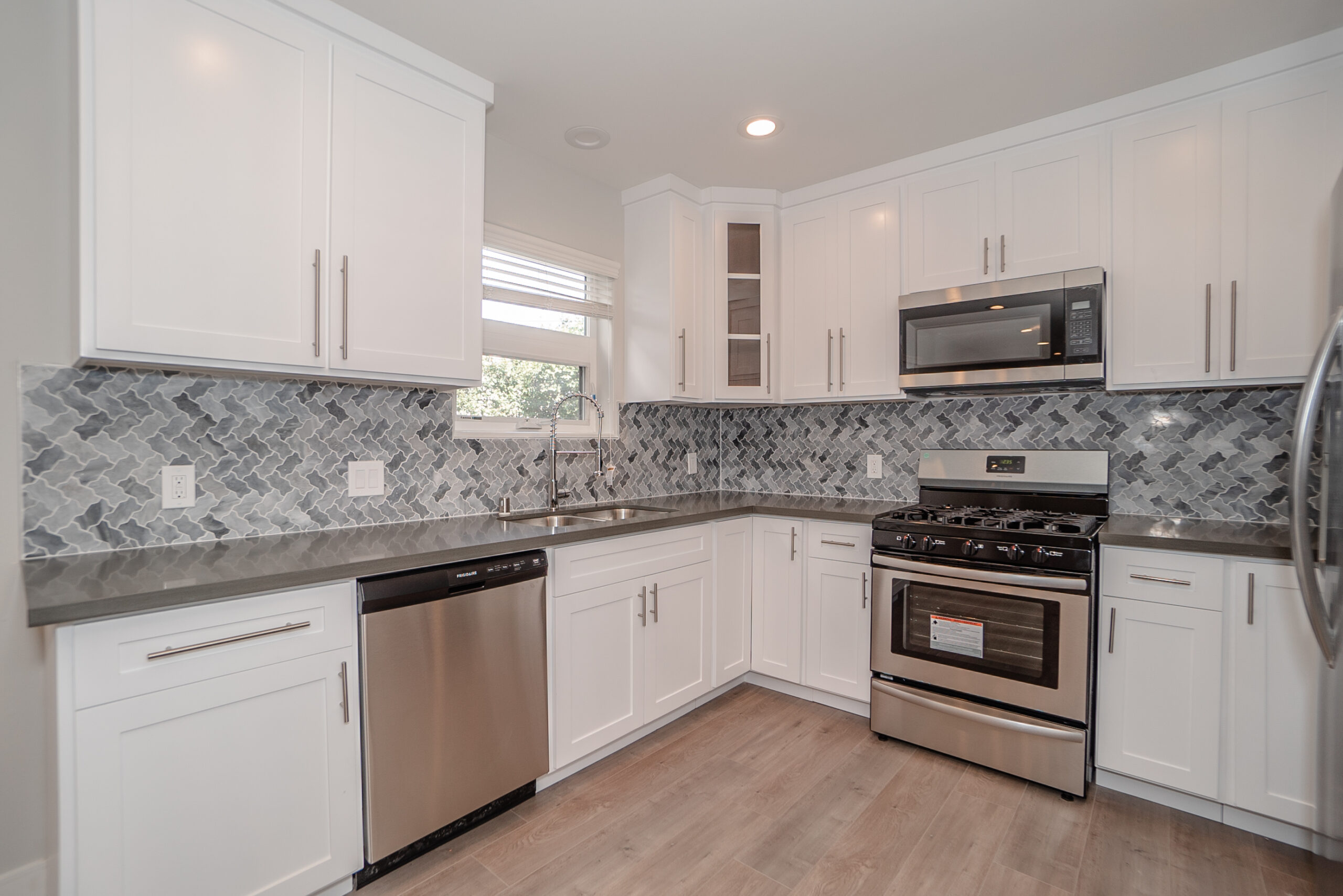 2633 1/2/La Salle, Los Angeles, CA 90018