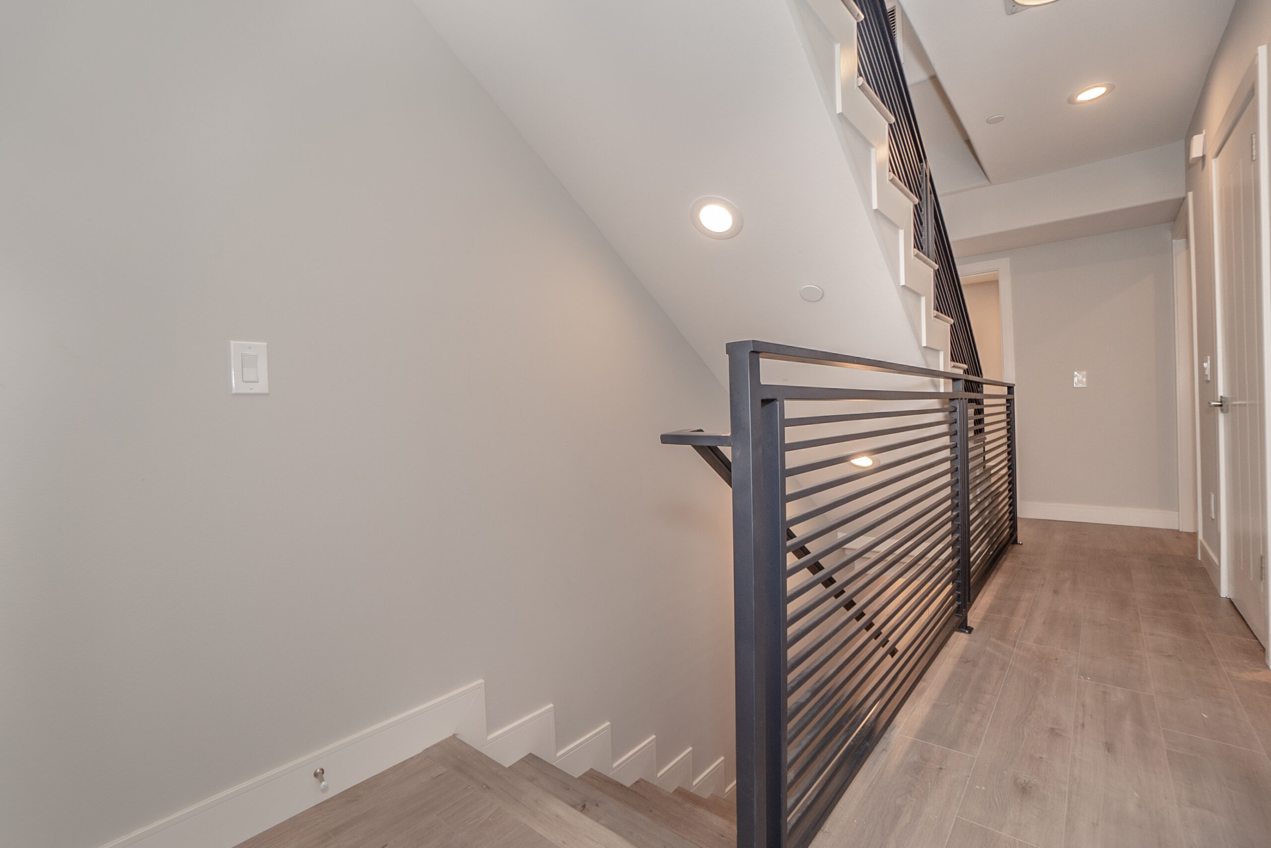2633 1/2/La Salle, Los Angeles, CA 90018