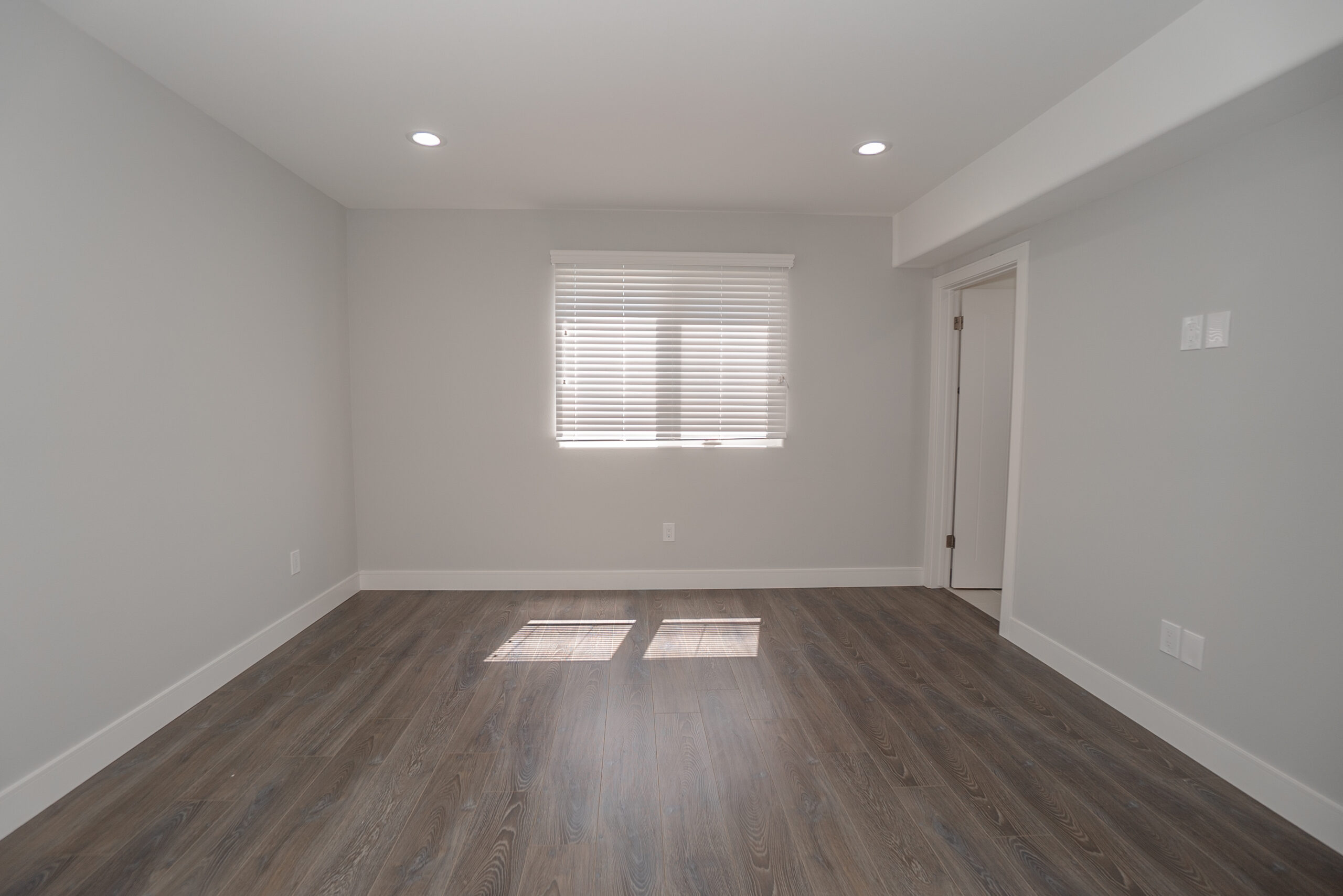 2633 1/2/S La Salle Ave, Los Angeles, CA 90018